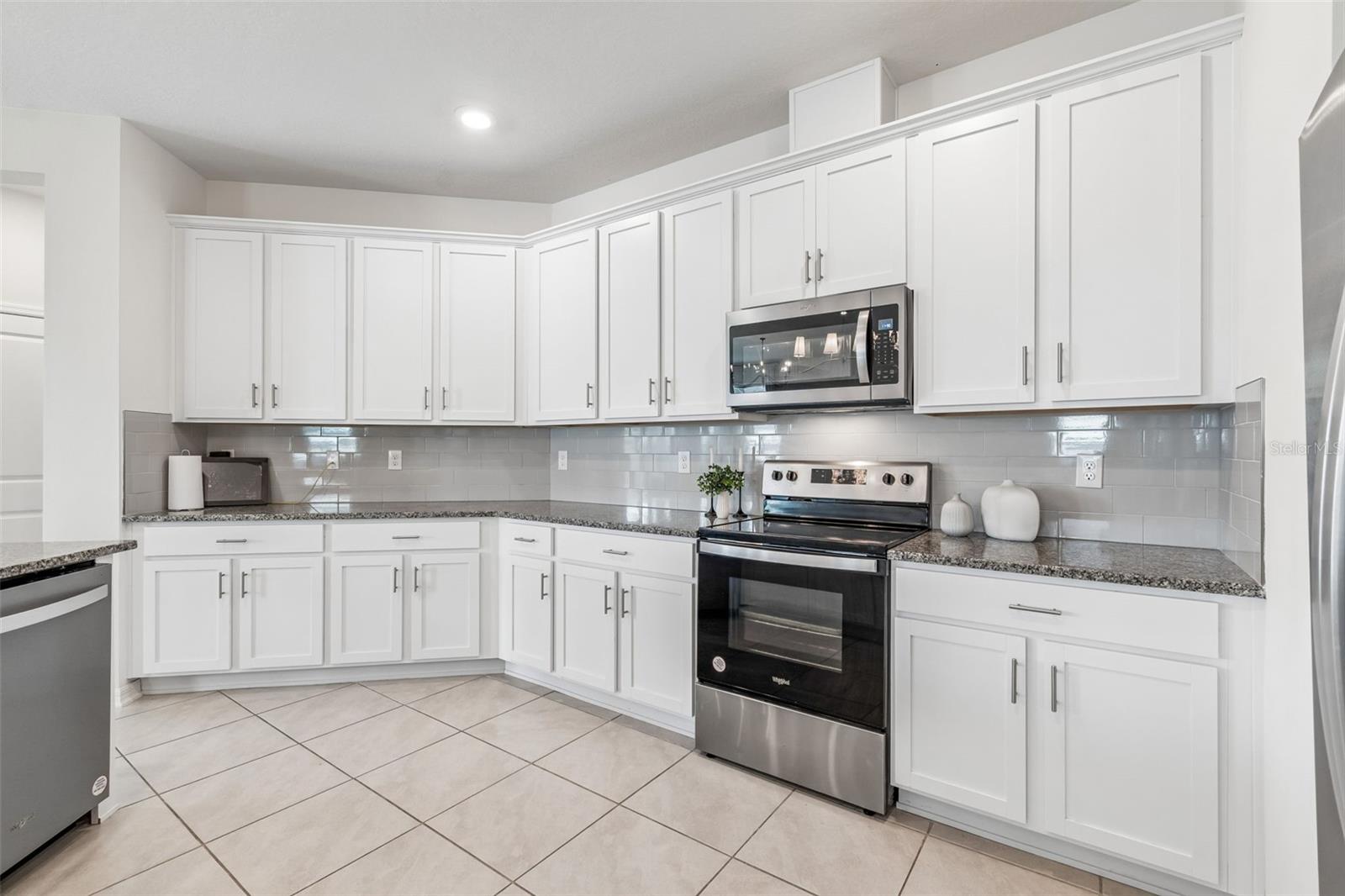 RIVERSTONE - Residential