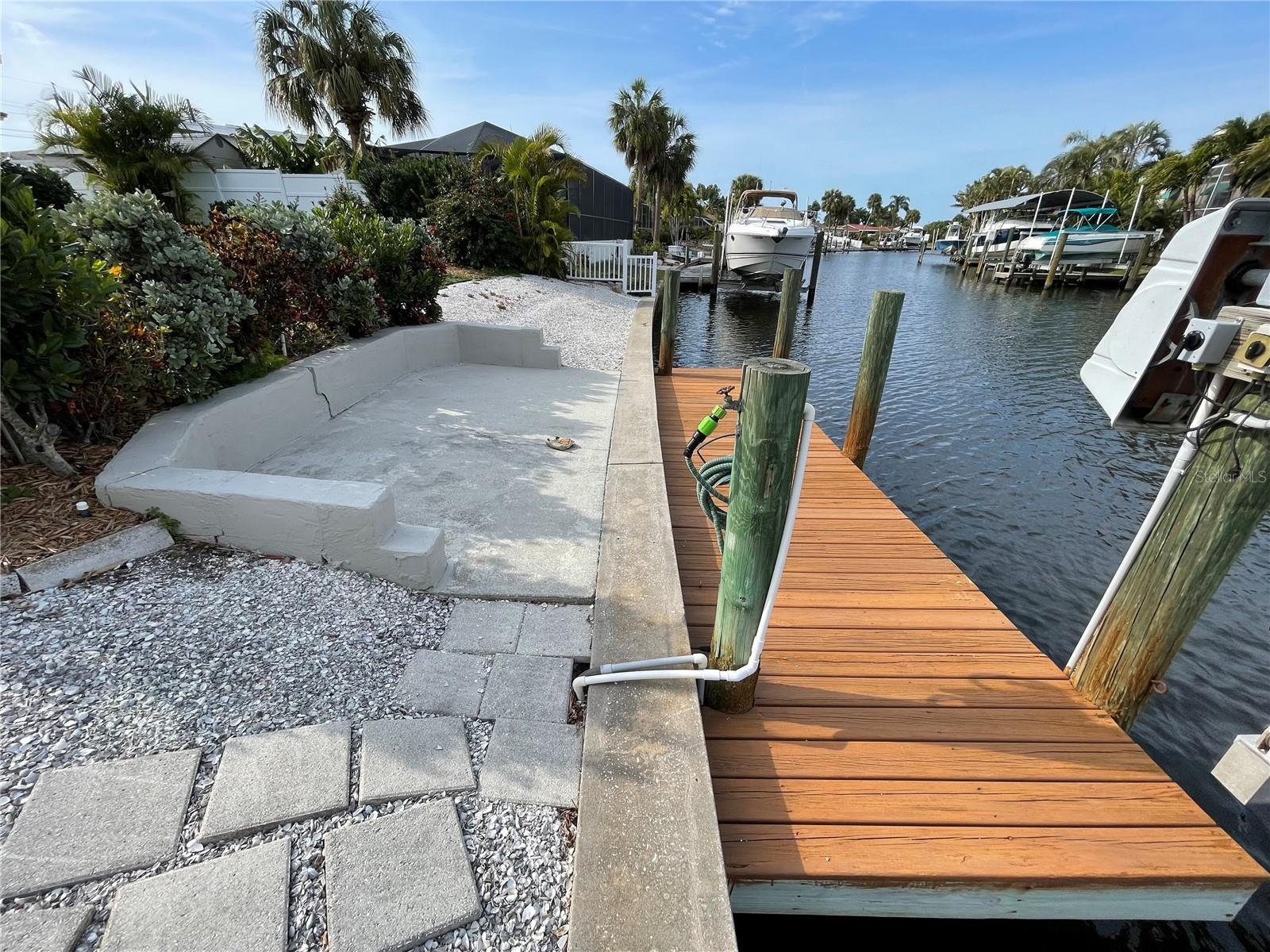 CORAL SHORES - Residential