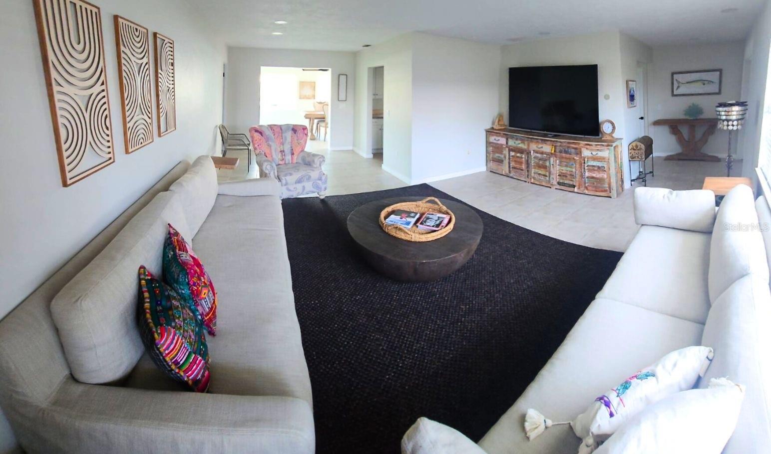 CORAL SHORES - Residential