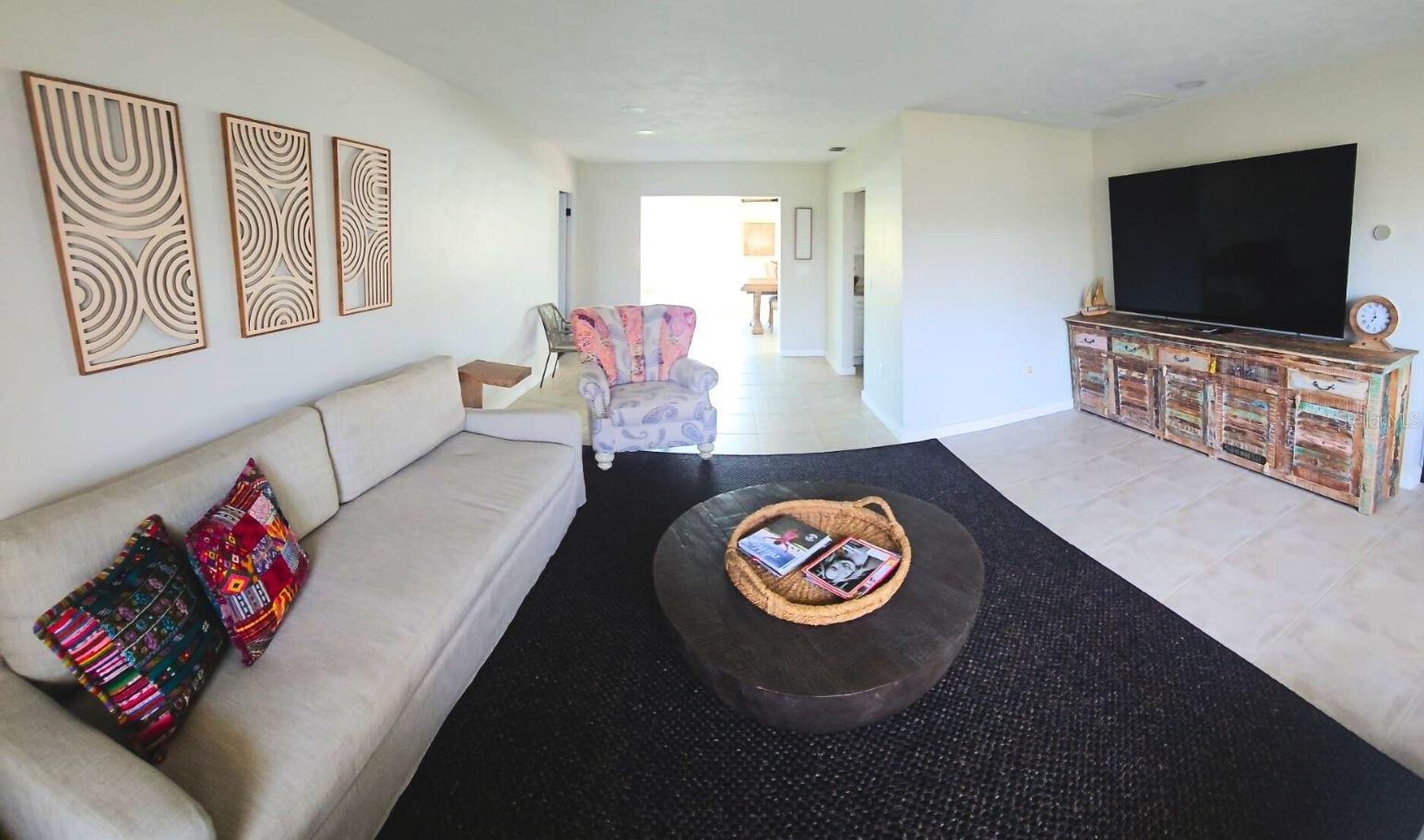 CORAL SHORES - Residential