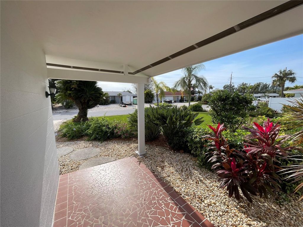 Photo of 5219 Bimini Drive, Bradenton, FL 34210 (MLS # O6361931)