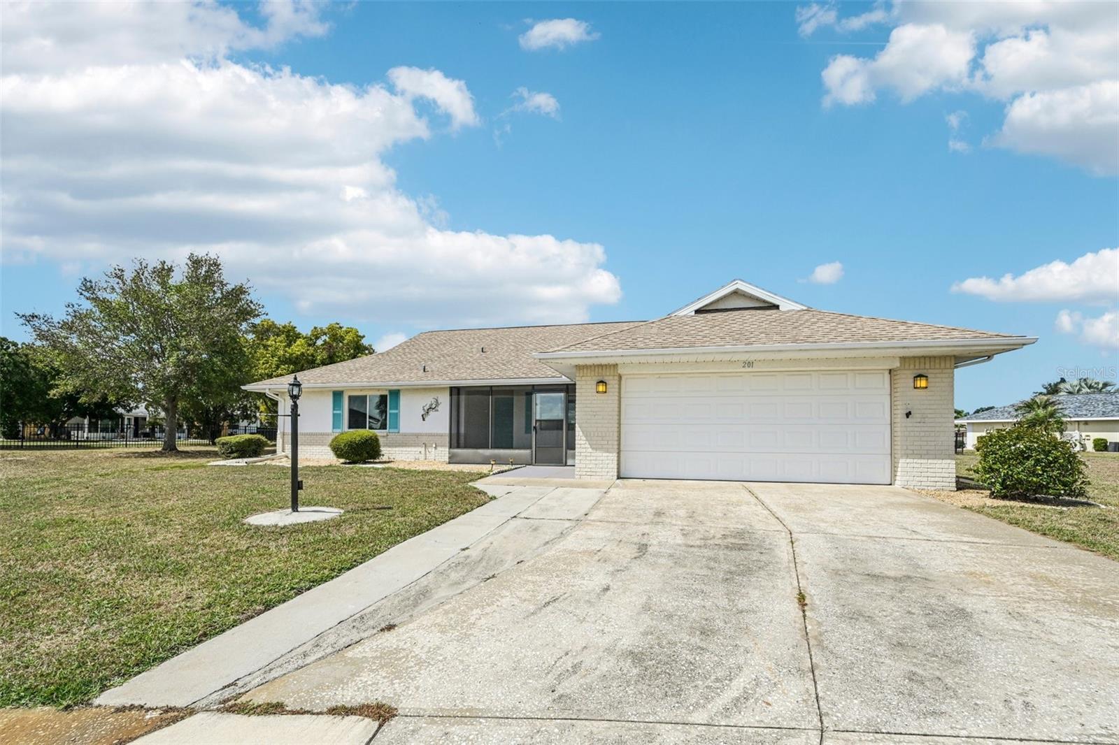 SUN CITY CENTER UNIT 35 - Residential