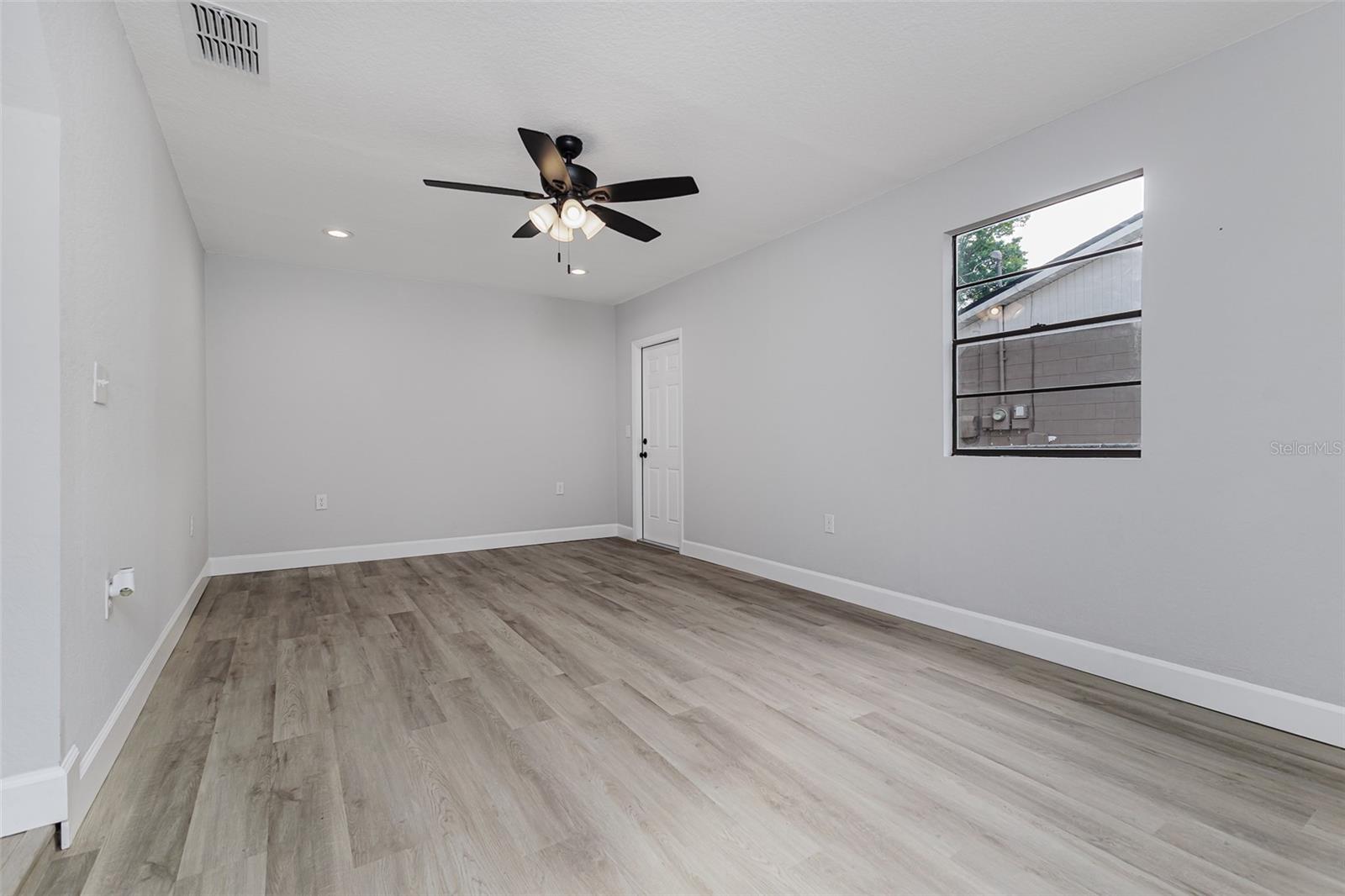 HOMESTEADTHE PH 02 - Residential