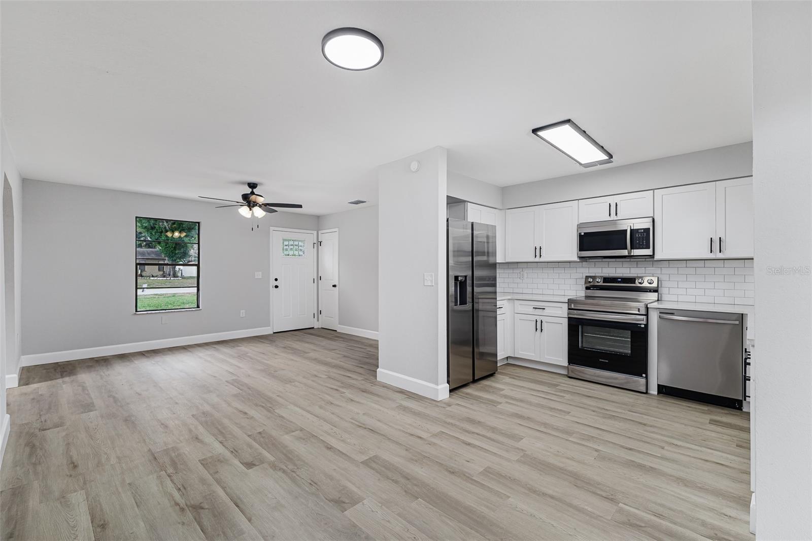 HOMESTEADTHE PH 02 - Residential