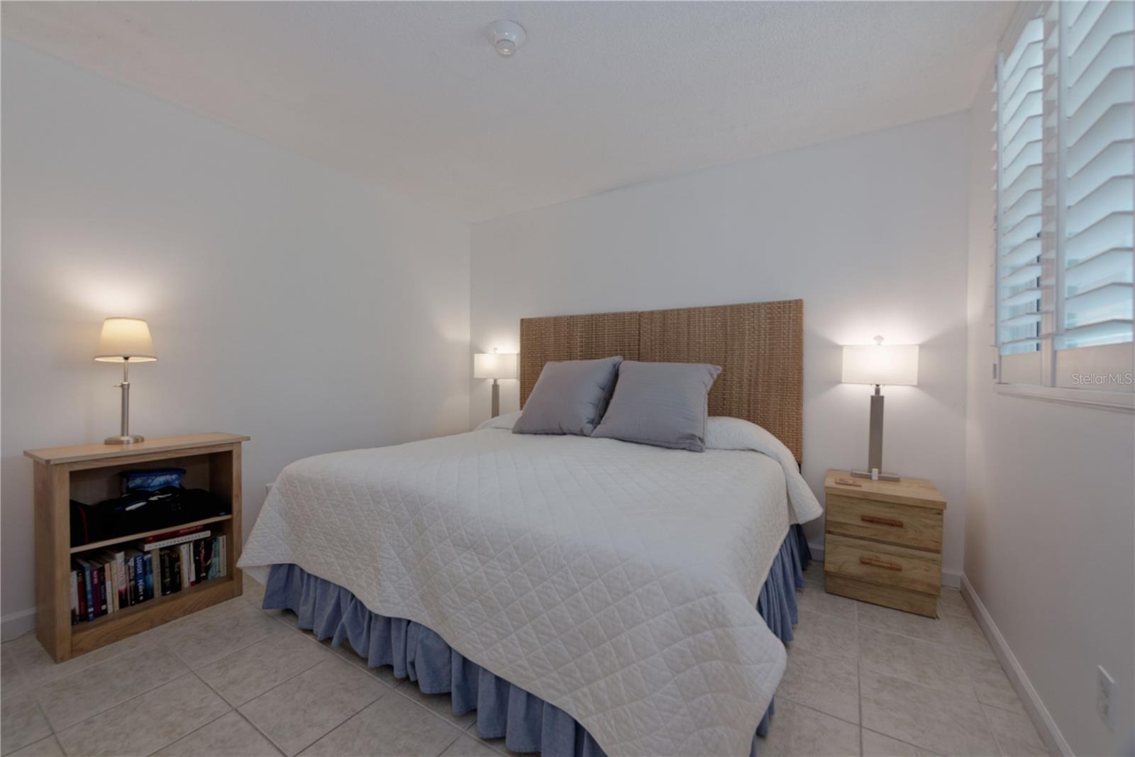 BAYPORT BCH & TEN PH F - Residential Lease