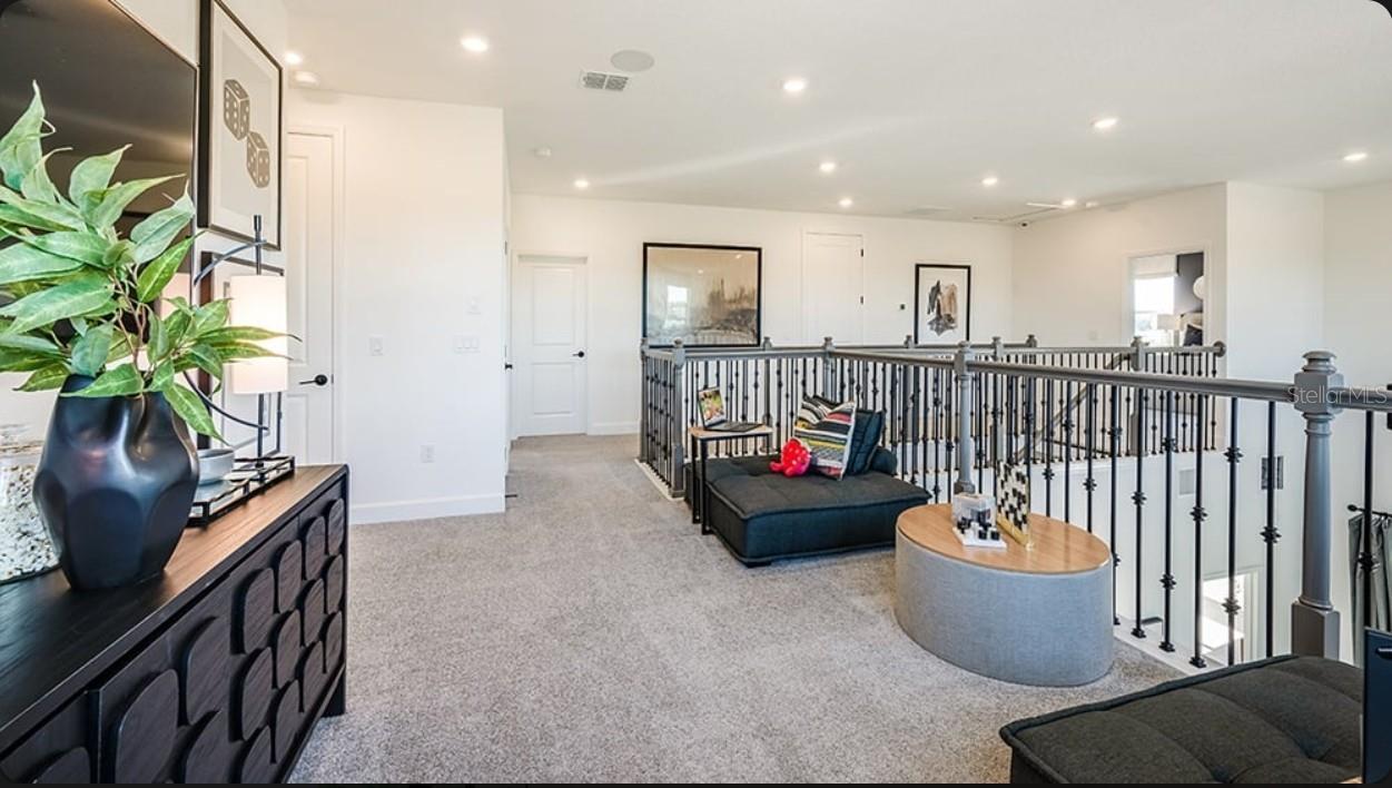 LOCHSIDE - Residential