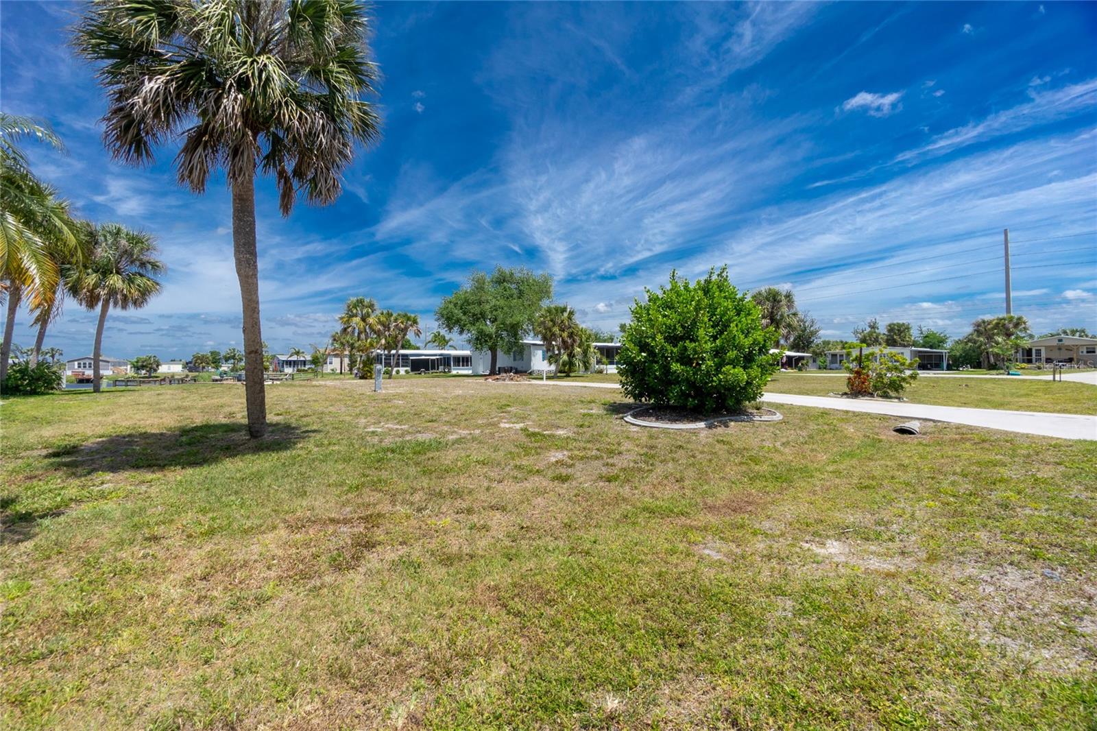 LEMON BAY ISLES PH 01 - Land