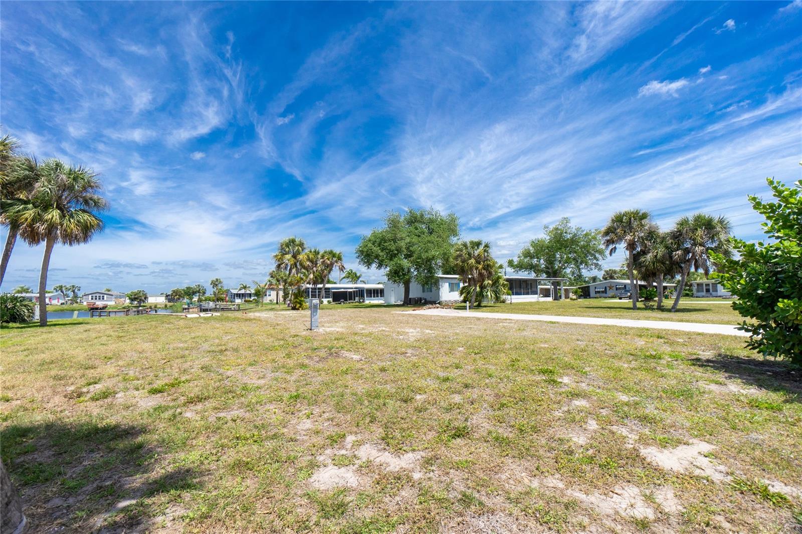 LEMON BAY ISLES PH 01 - Land
