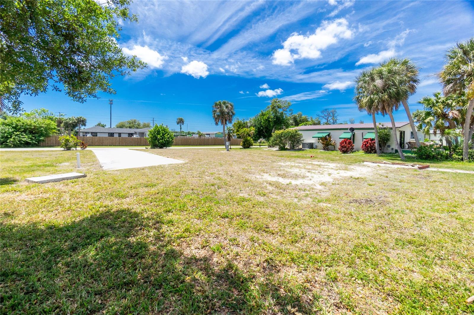 LEMON BAY ISLES PH 01 - Land