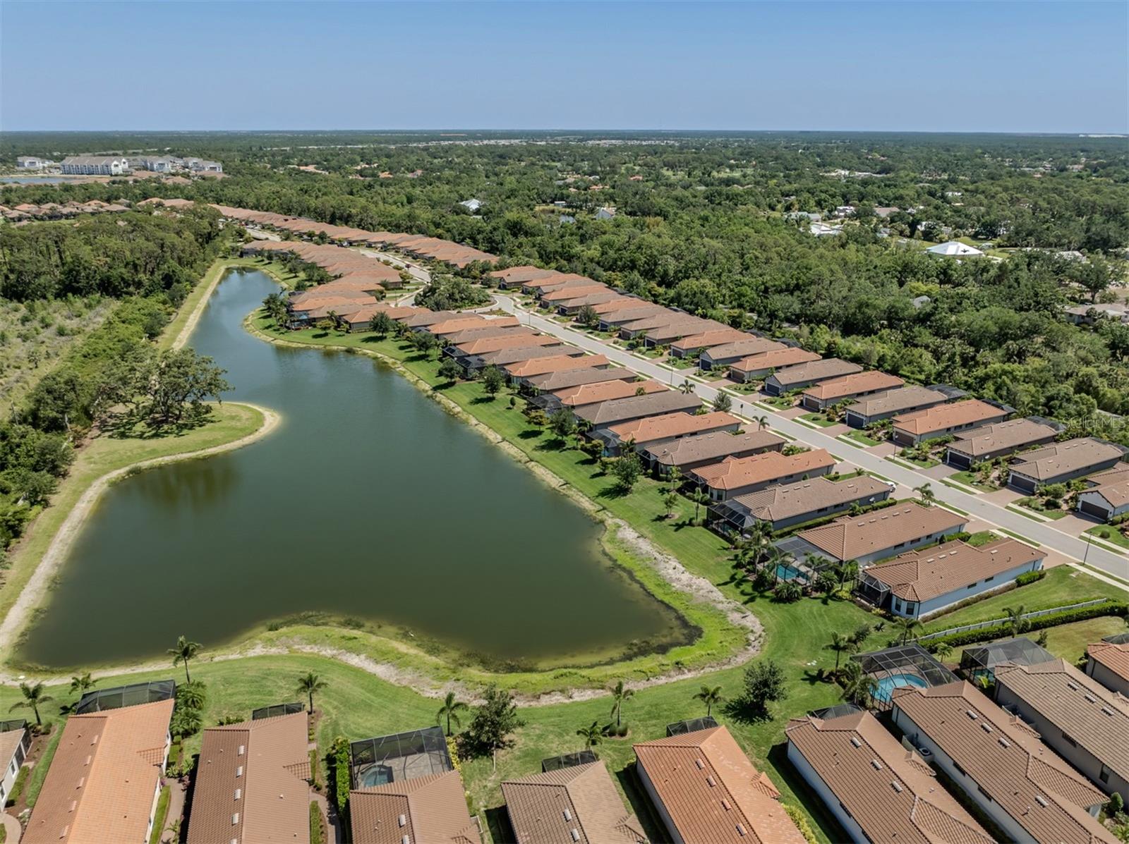 BELLACINA AT CASEY KEY - Residential