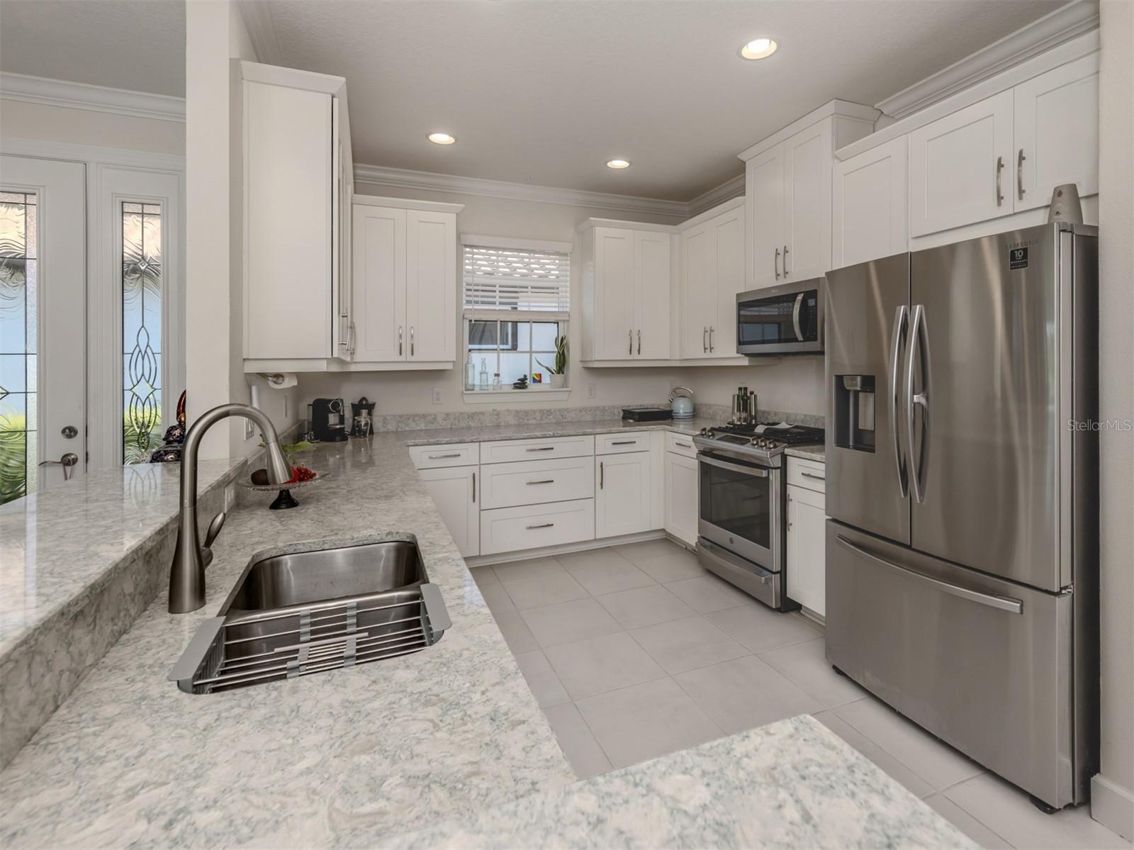 BELLACINA AT CASEY KEY - Residential