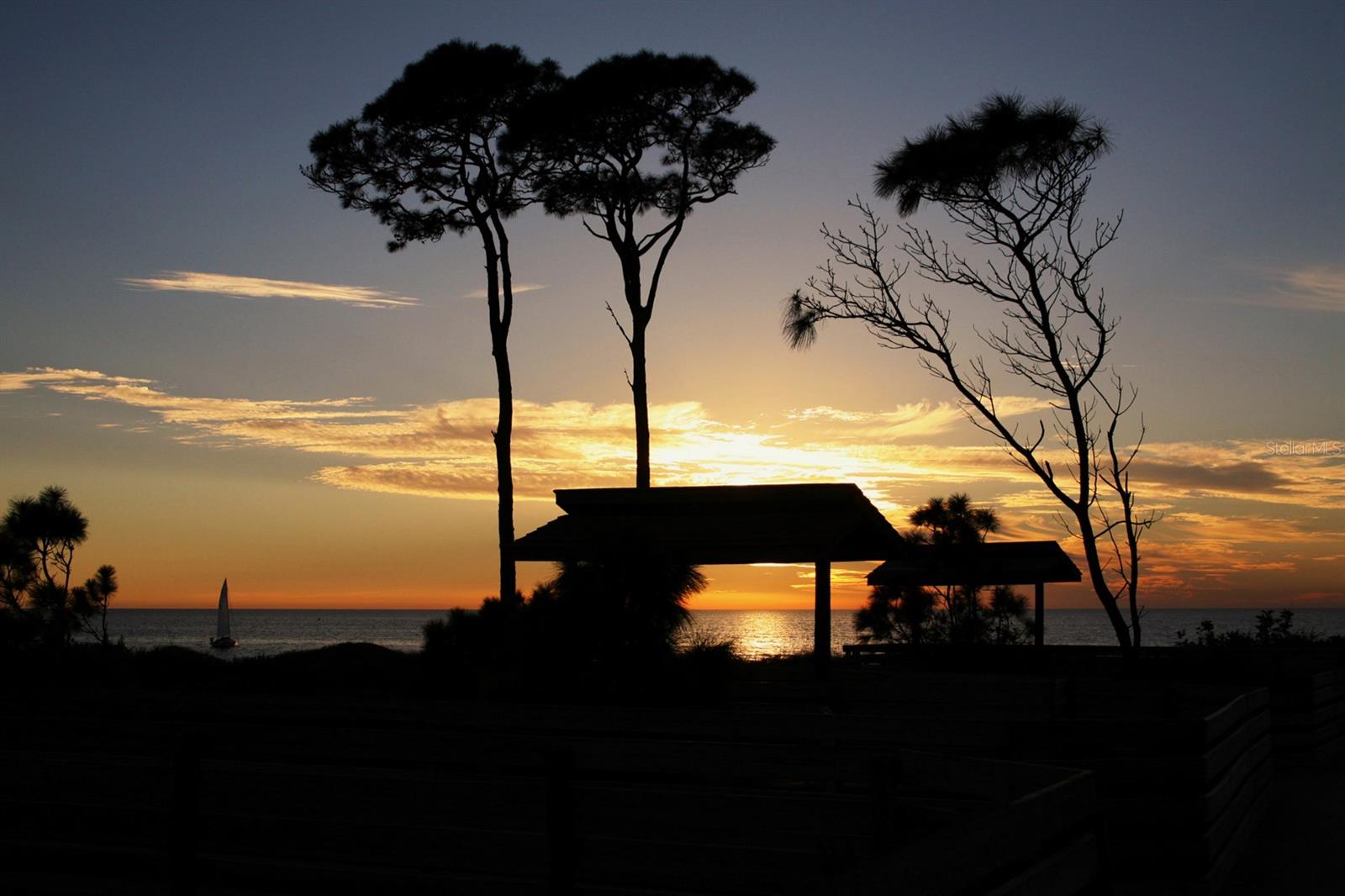 BELLACINA AT CASEY KEY - Residential