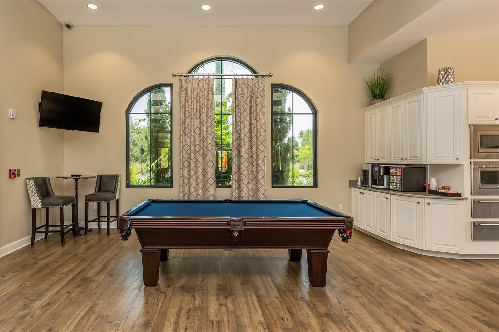 BELLACINA AT CASEY KEY - Residential
