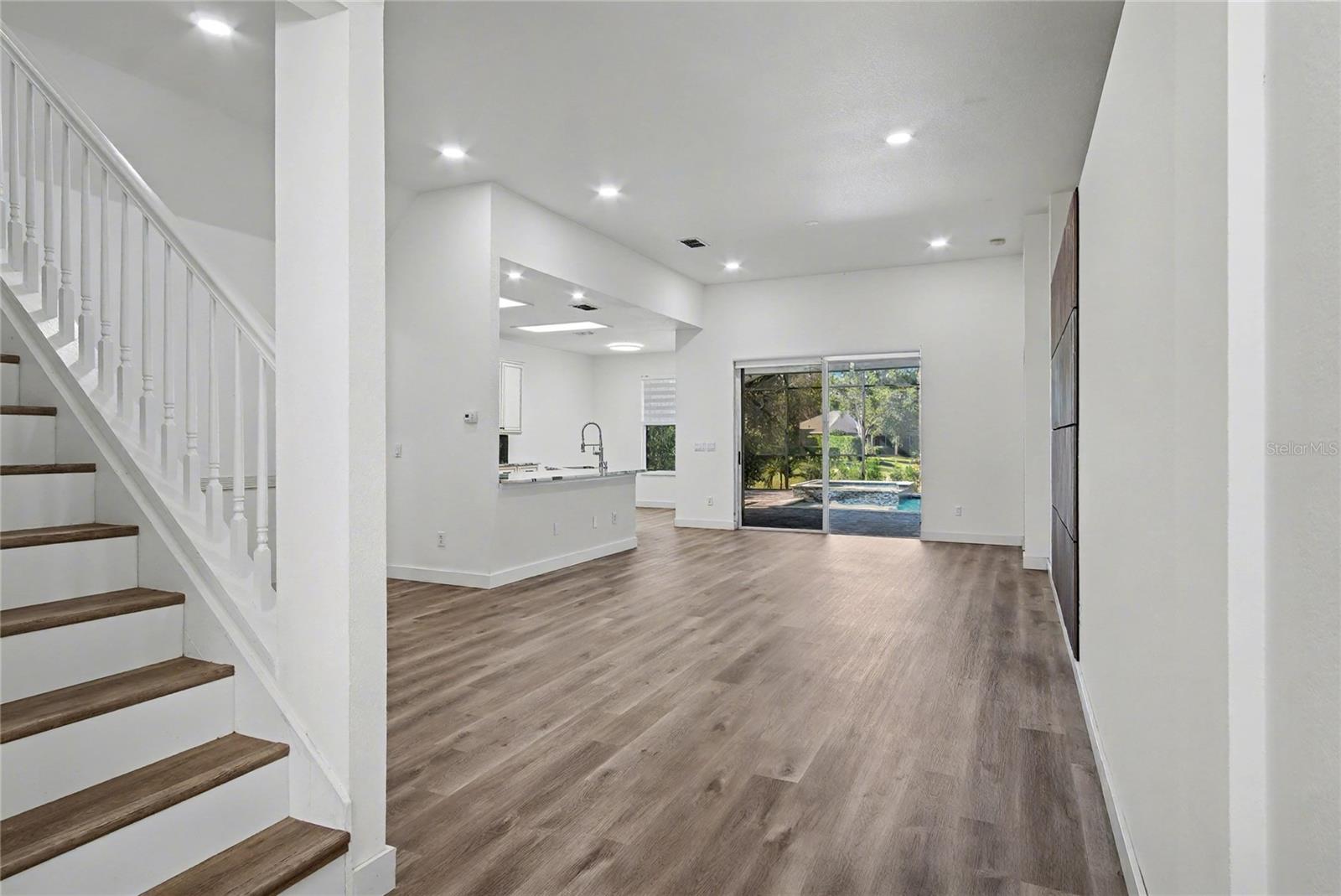 TIMACUAN UNIT 12 - Residential Lease