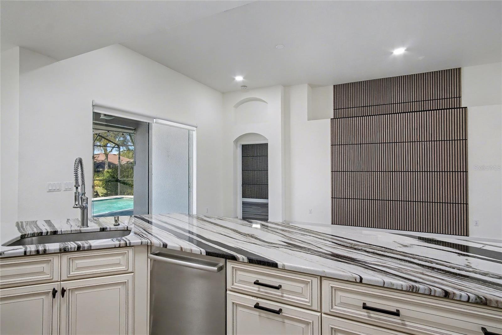 TIMACUAN UNIT 12 - Residential Lease