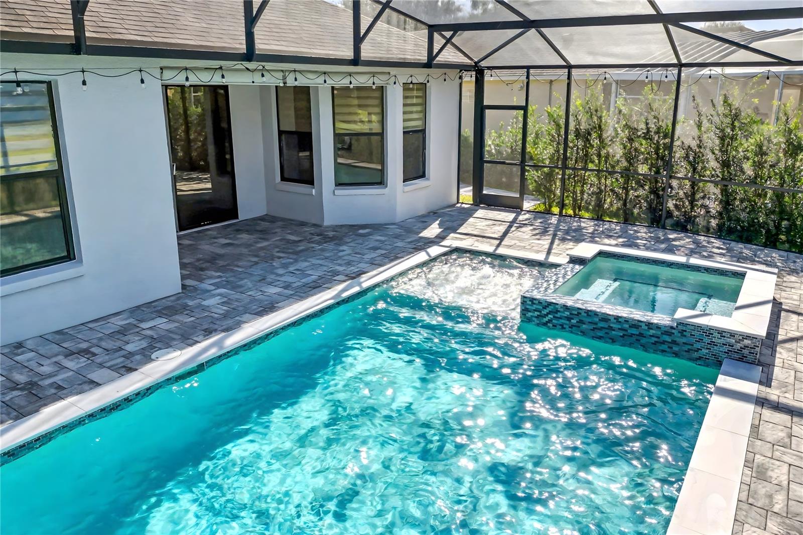 TIMACUAN UNIT 12 - Residential Lease