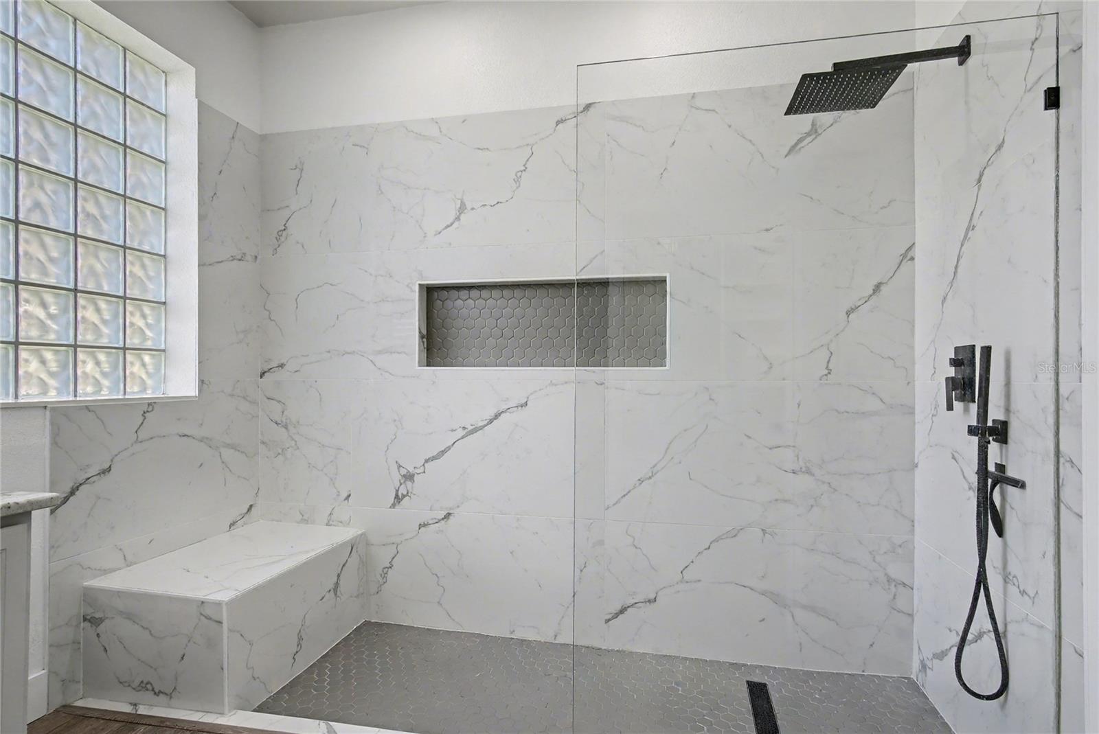 TIMACUAN UNIT 12 - Residential Lease