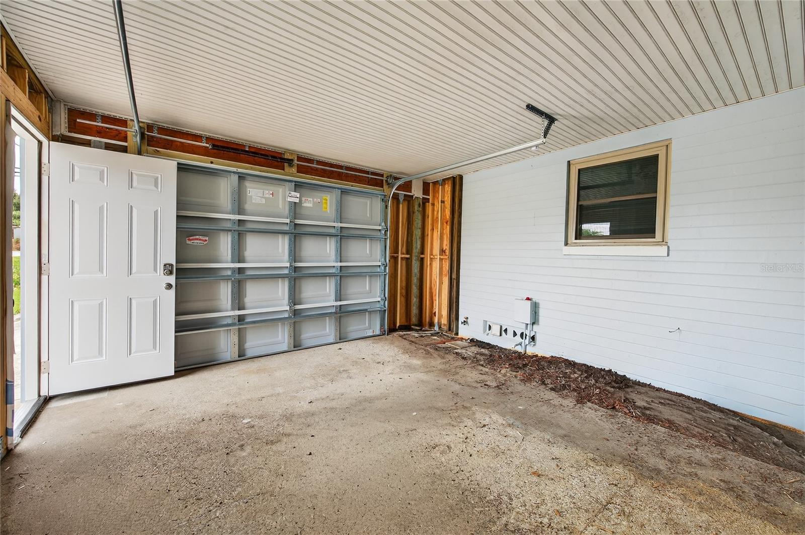 AREA BETWEEN FRAZAR AND ROBBEN - Residential