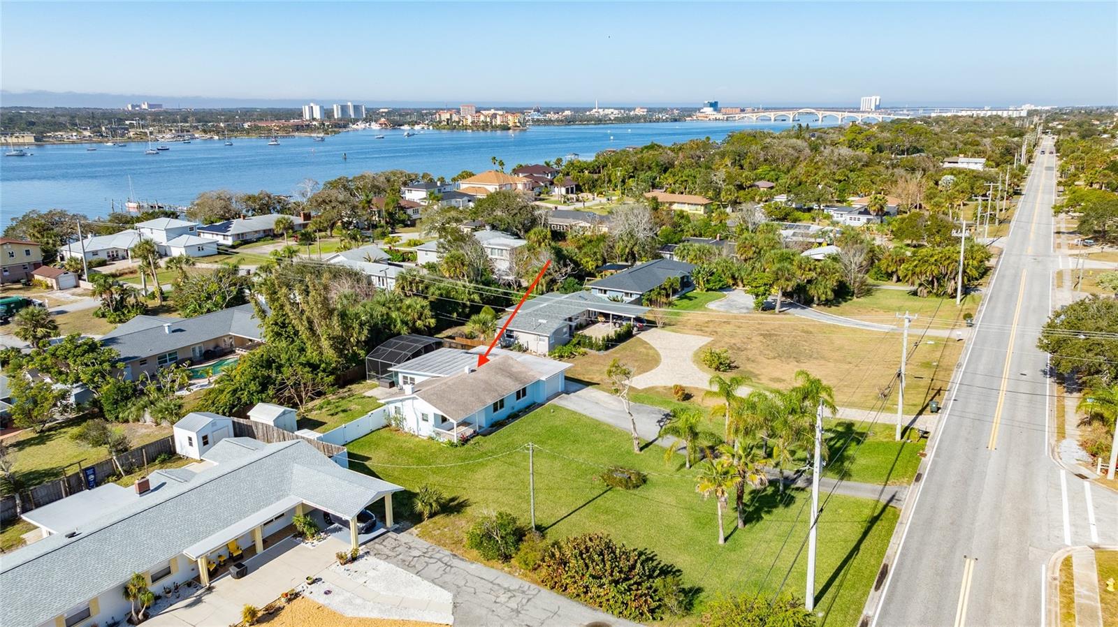 AREA BETWEEN FRAZAR AND ROBBEN - Residential