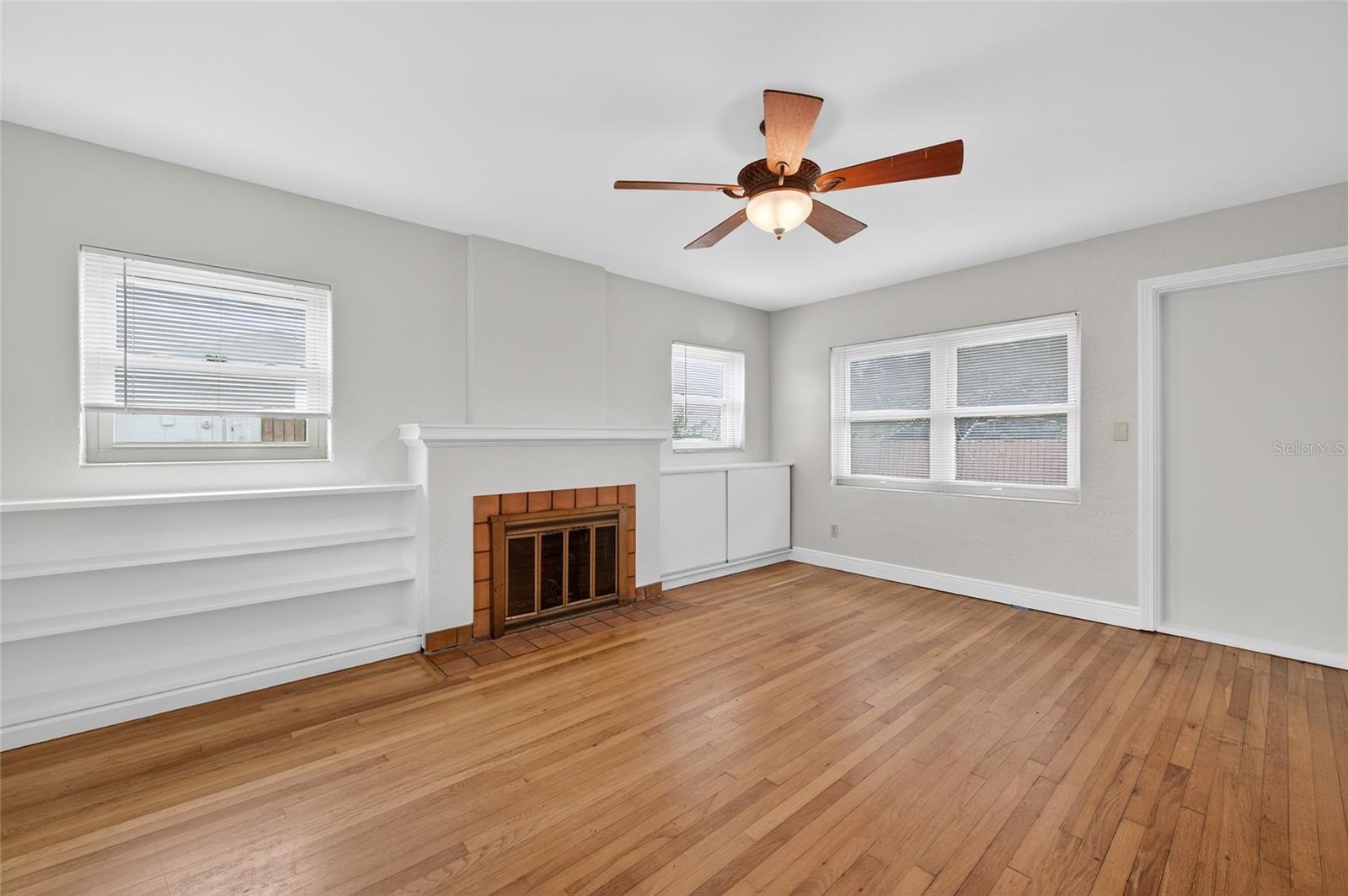 AREA BETWEEN FRAZAR AND ROBBEN - Residential