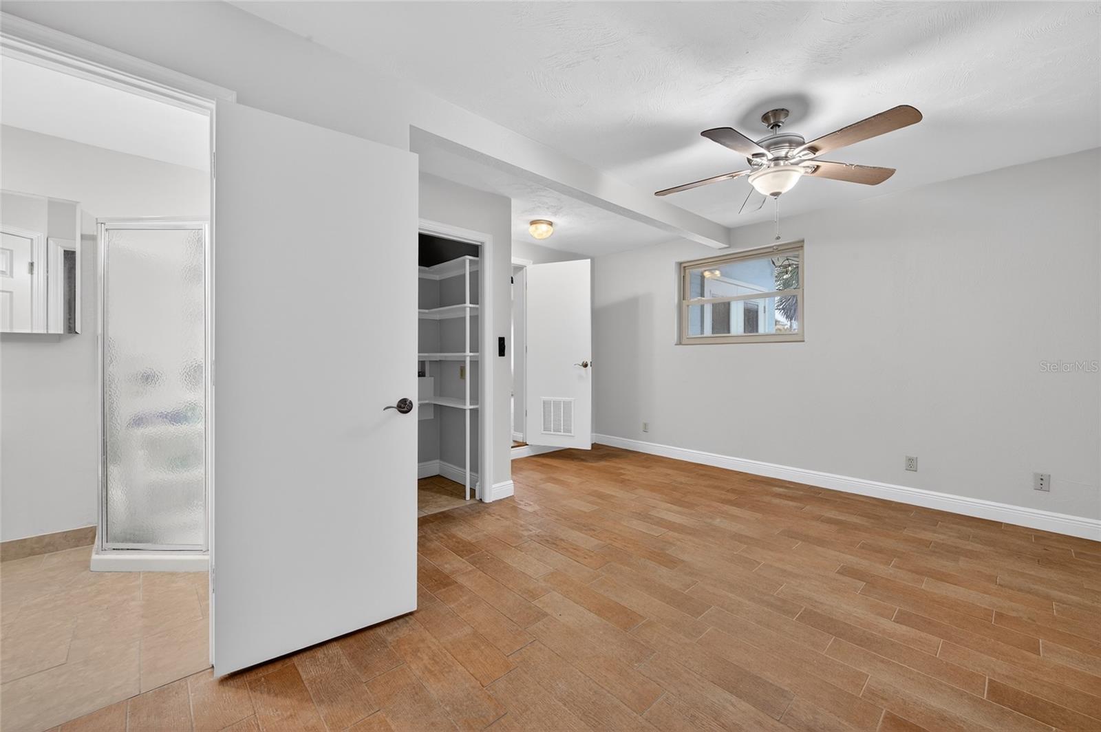 AREA BETWEEN FRAZAR AND ROBBEN - Residential