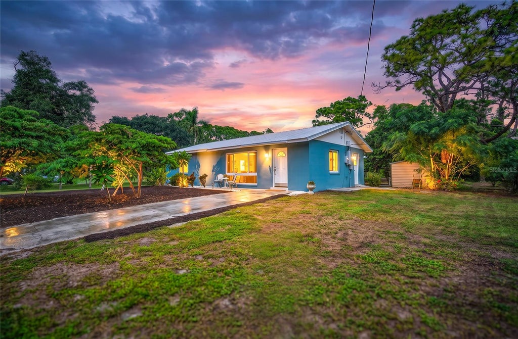 Photo of 1322 Manasota Beach Road, Englewood, FL 34223 (MLS # N6145968)