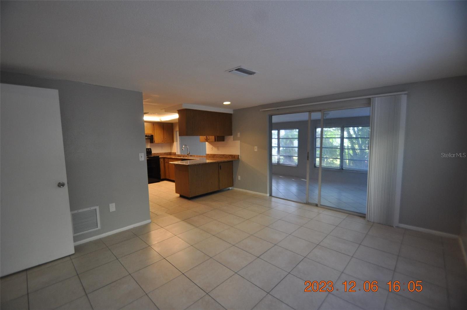 BEACON WOODS VILLAGE 07 - Residential Lease