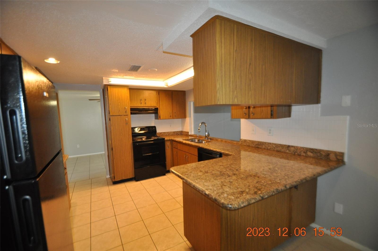 BEACON WOODS VILLAGE 07 - Residential Lease