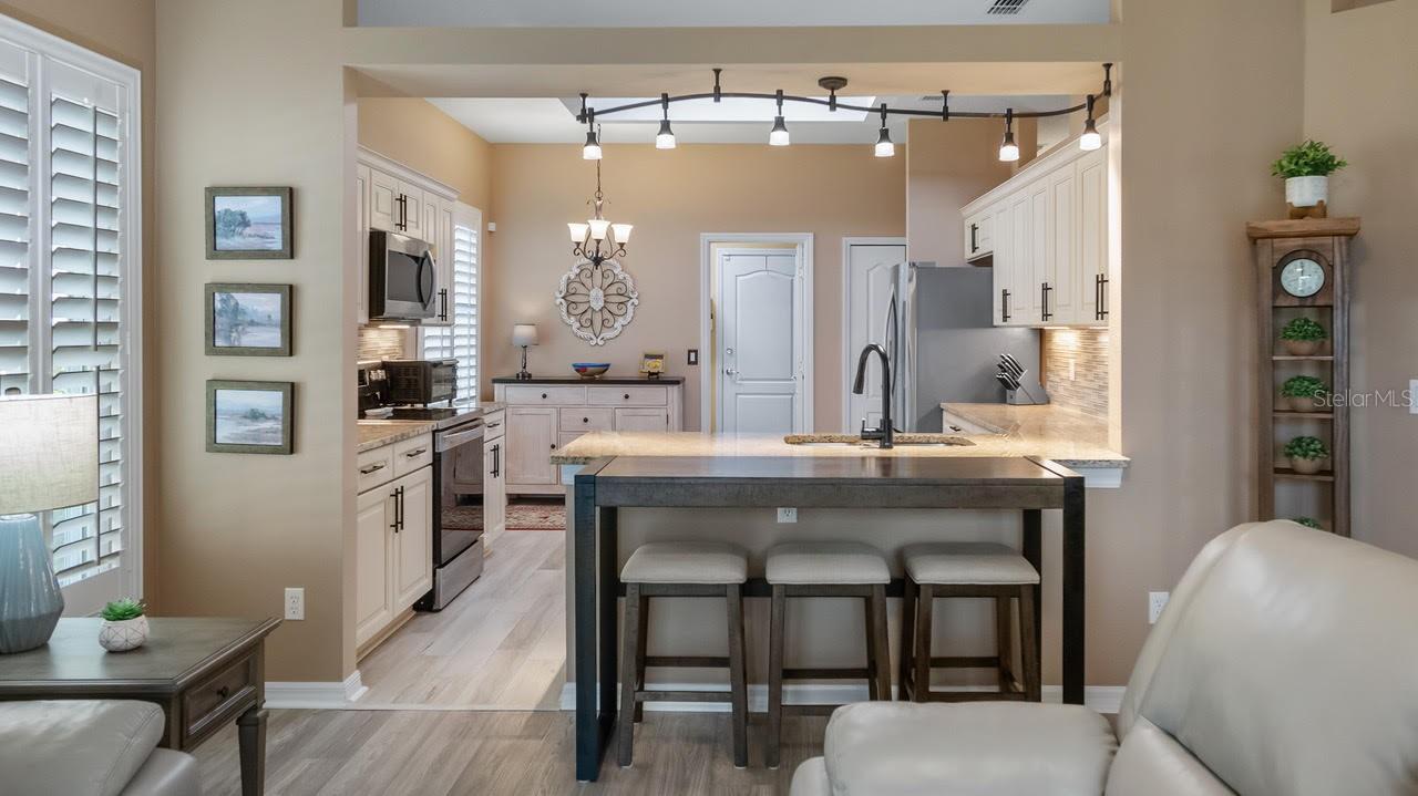 CAMBRIDGE AT KINGS RIDGE - Residential