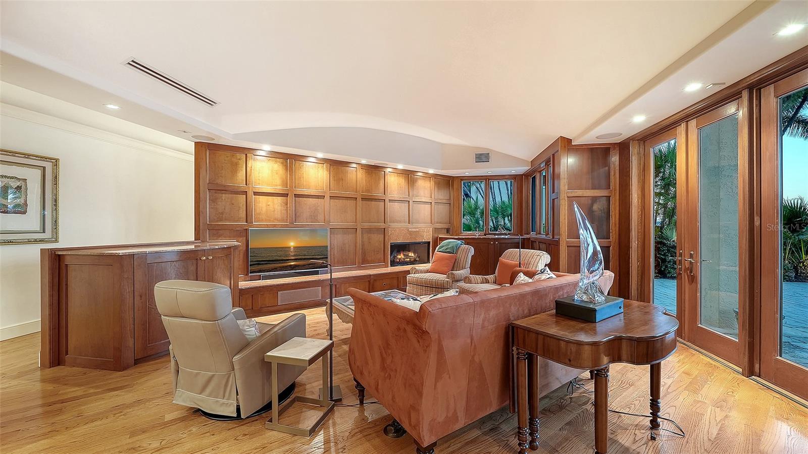 BIRD KEY - Residential