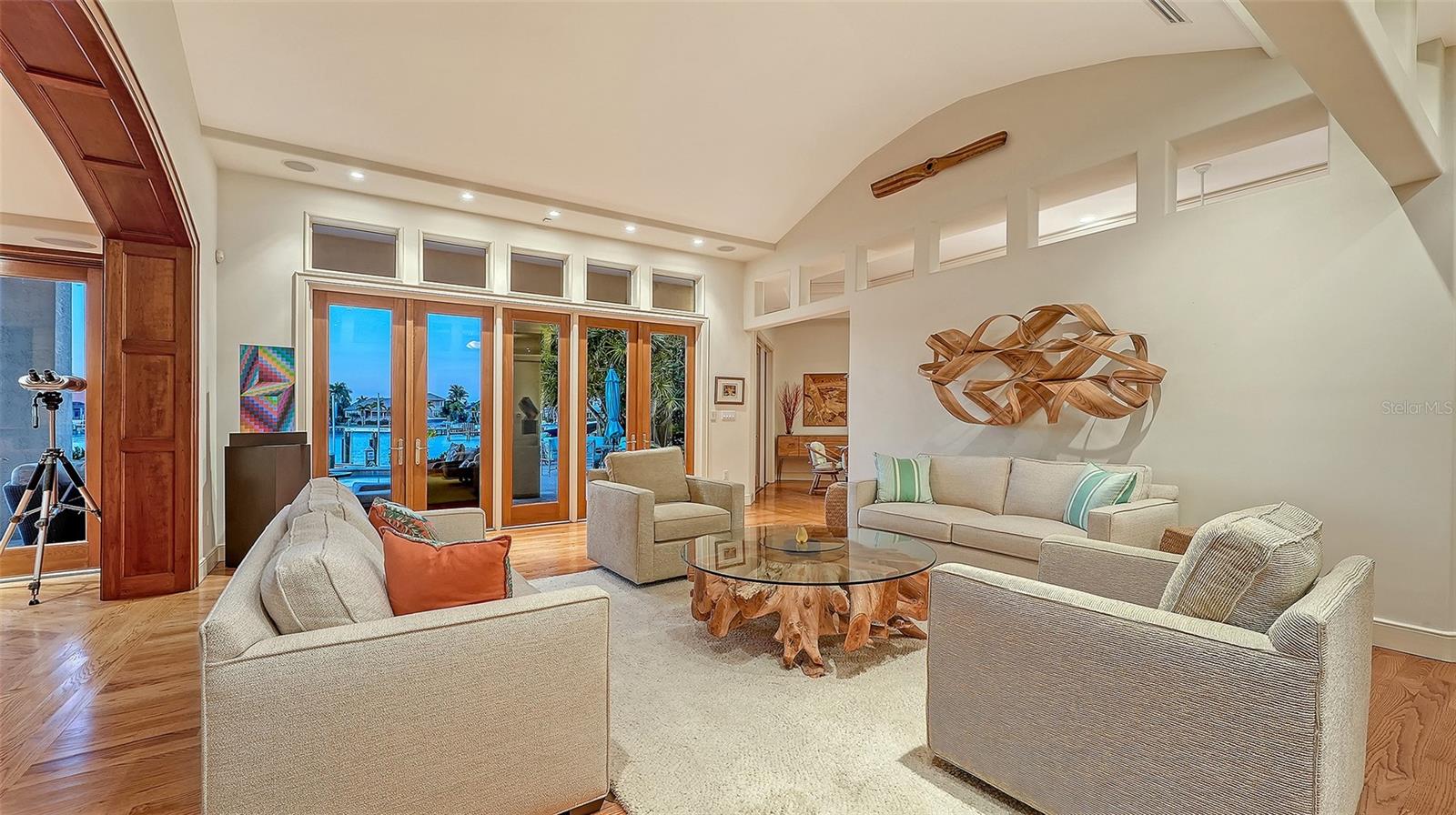 BIRD KEY - Residential