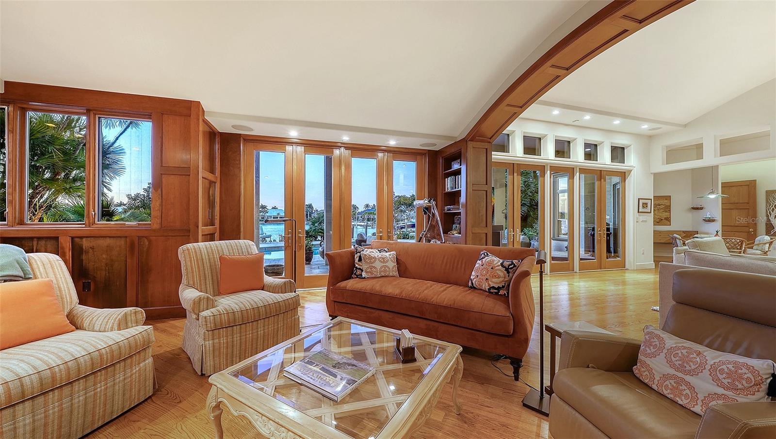 BIRD KEY - Residential