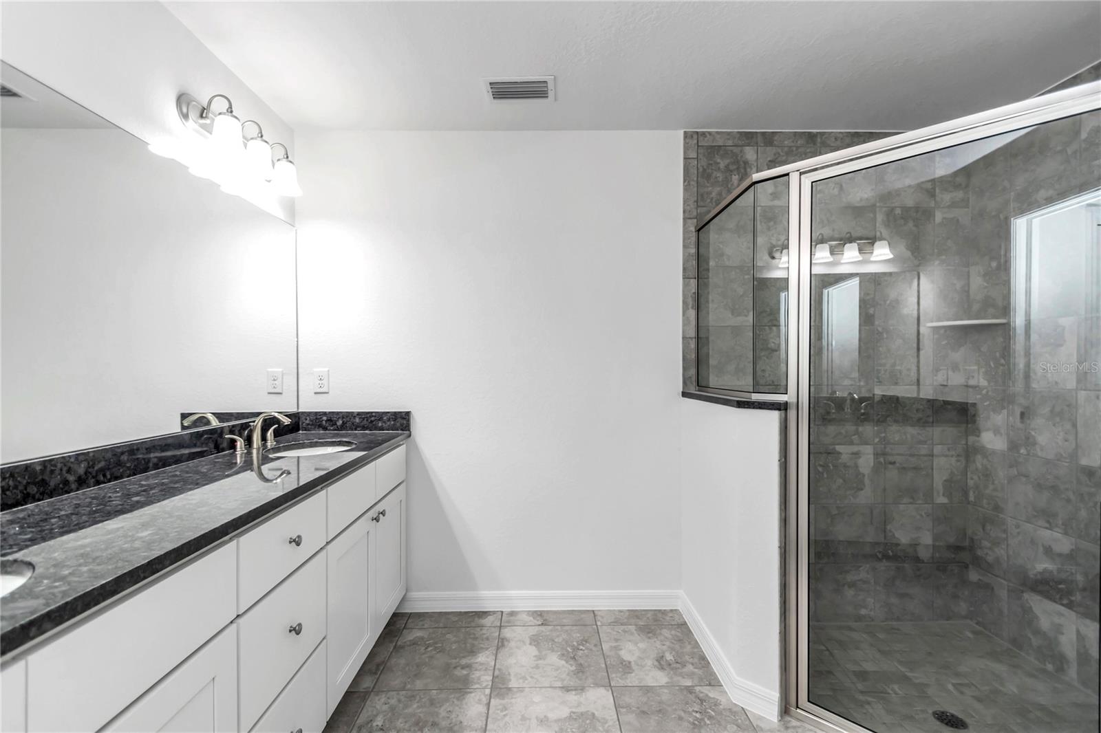 ORANGE BLOSSOM HILLS UN 09 - Residential