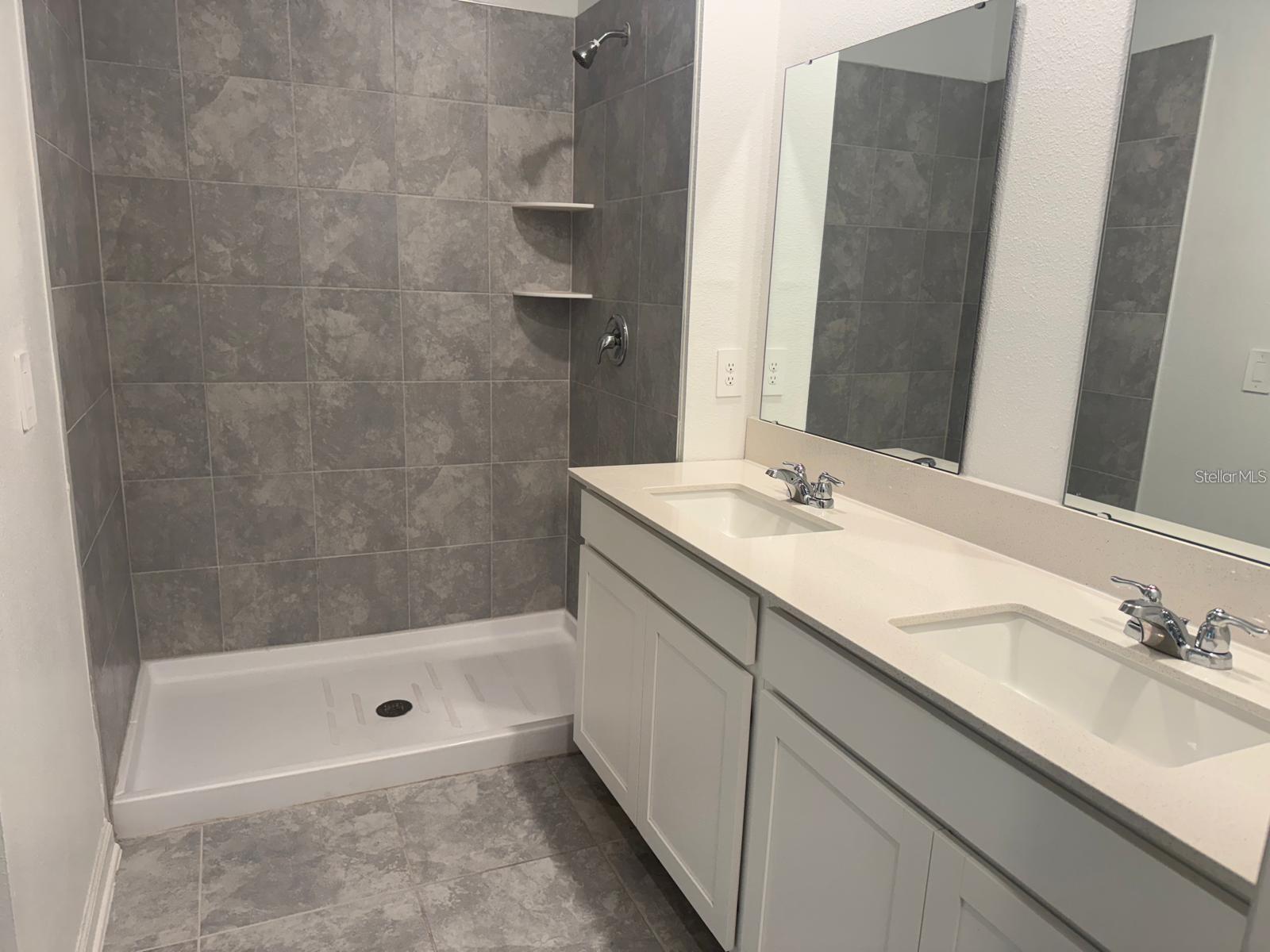 CASCADES PHASES 1A AND 1B - Residential