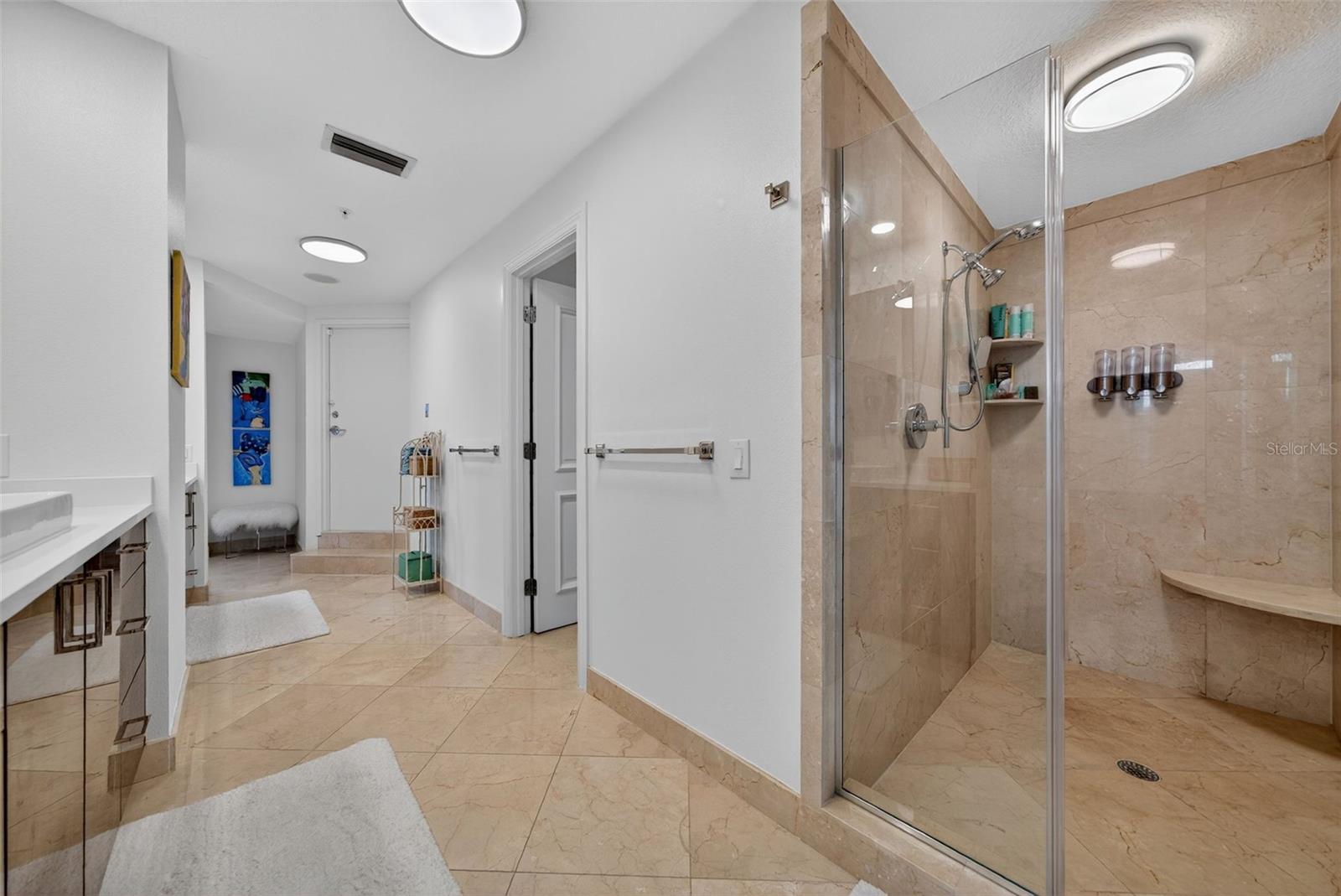 ORANGE BLOSSOM TOWER - Residential