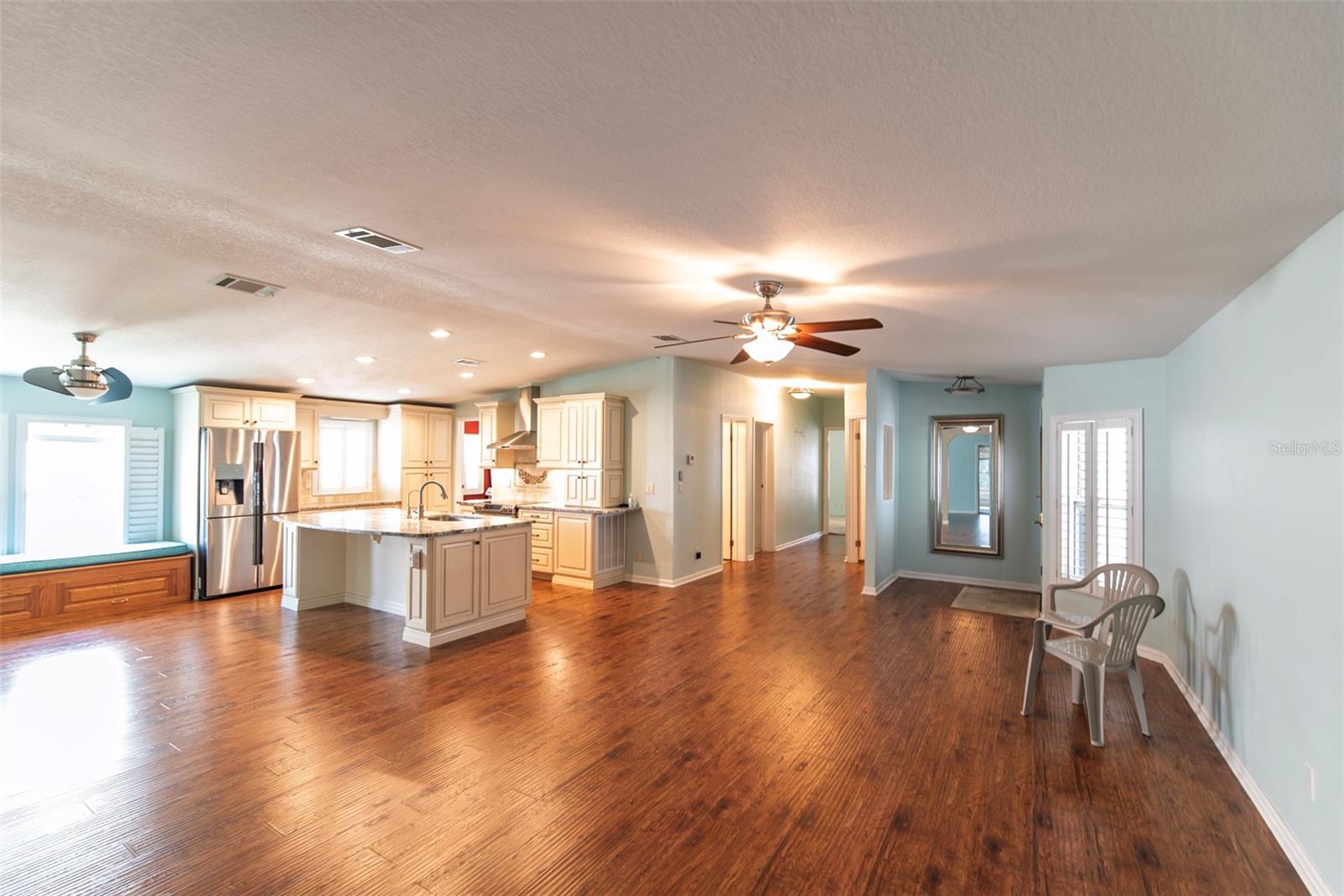 WINDMILL VILLAGE - Residential