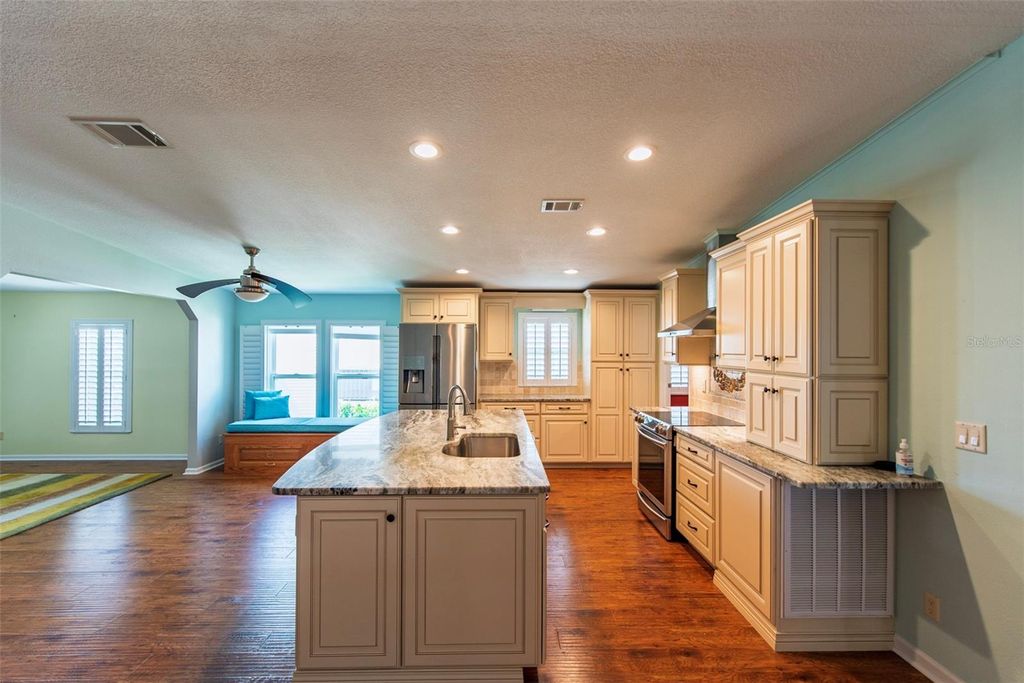 Photo of 48 Amsterdam Avenue, Punta Gorda, FL 33950 (MLS # C7525331)