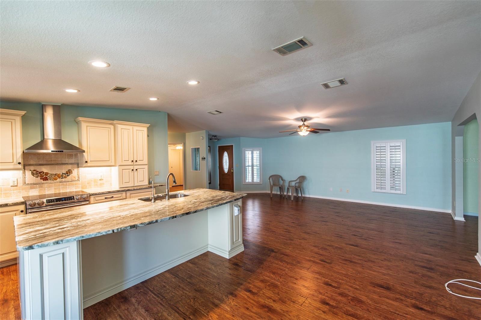 WINDMILL VILLAGE - Residential