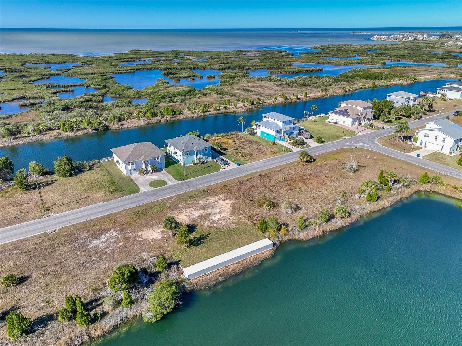 HERNANDO BEACH - Land