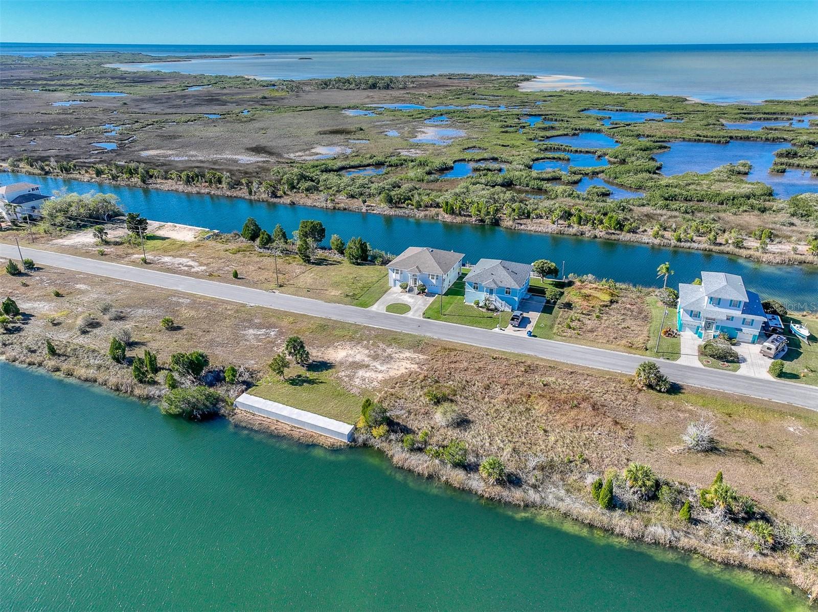 HERNANDO BEACH - Land