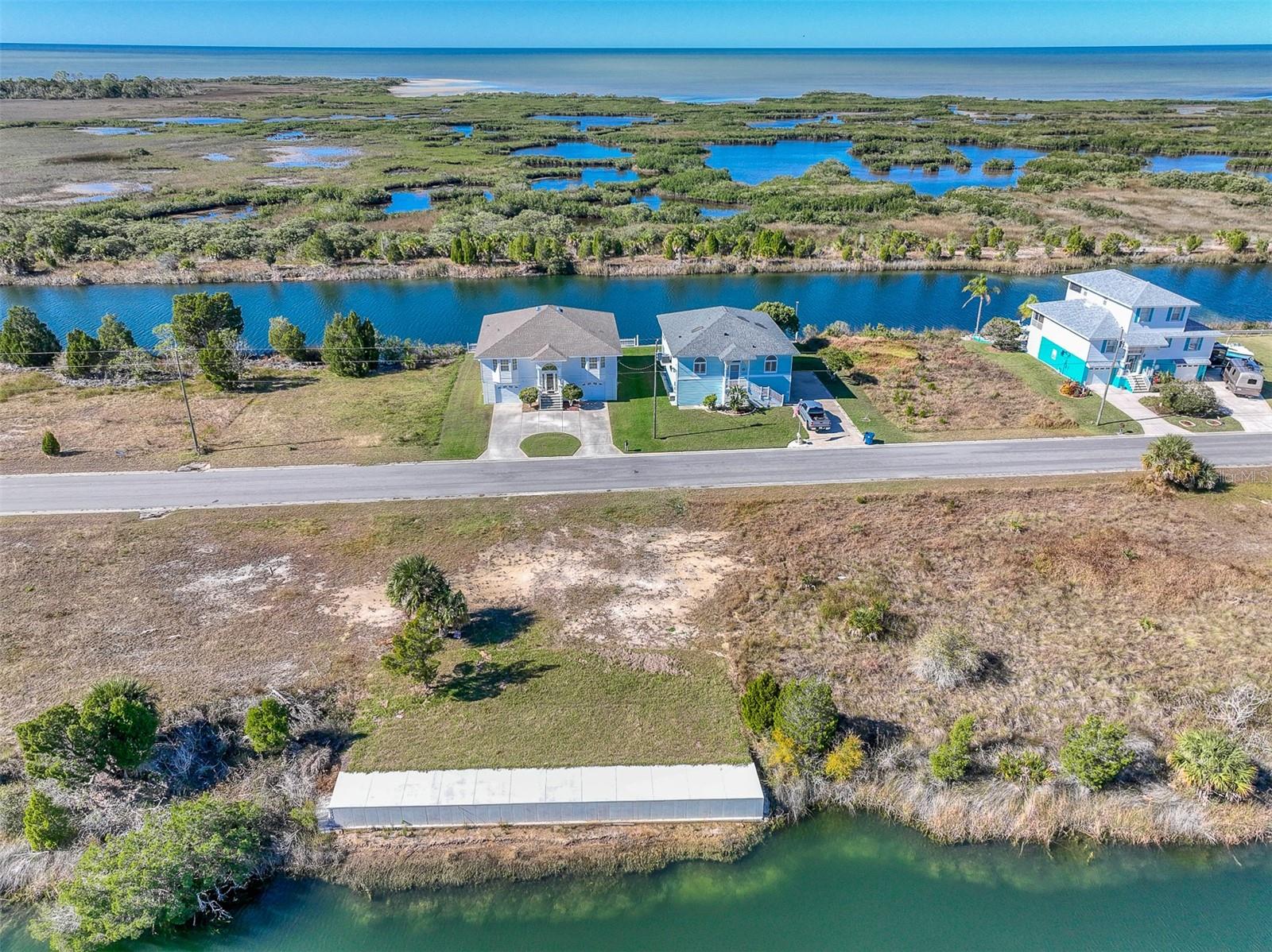 HERNANDO BEACH - Land