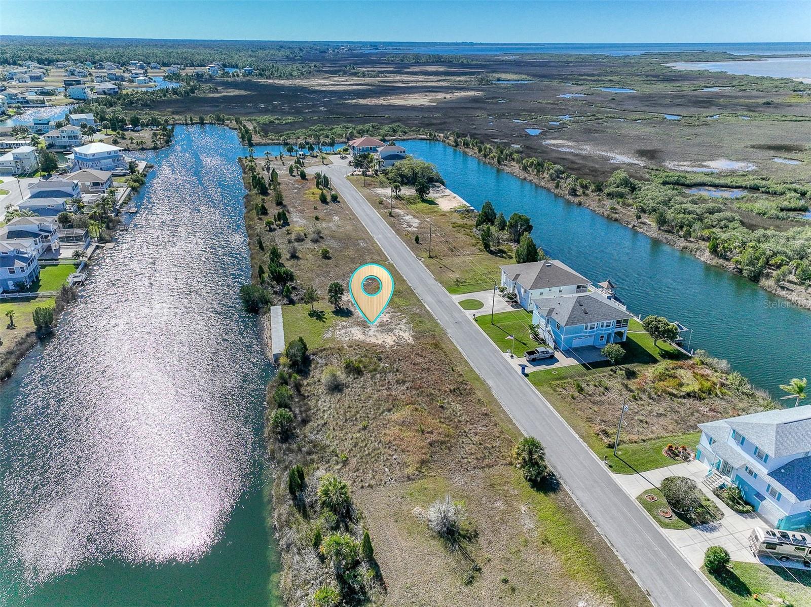 HERNANDO BEACH - Land