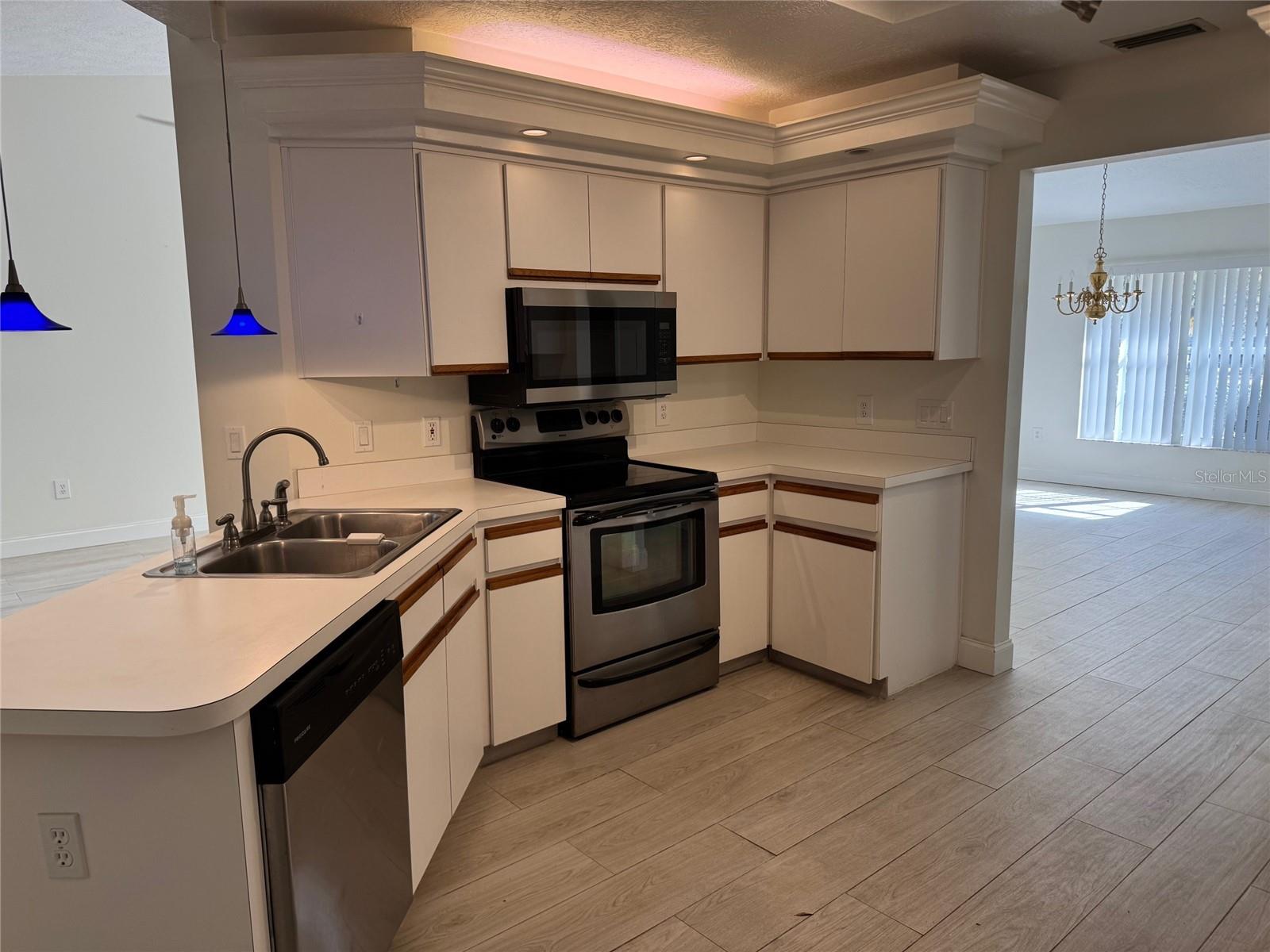 RAINBOW SPRINGS COUNTRY CLUB - Residential