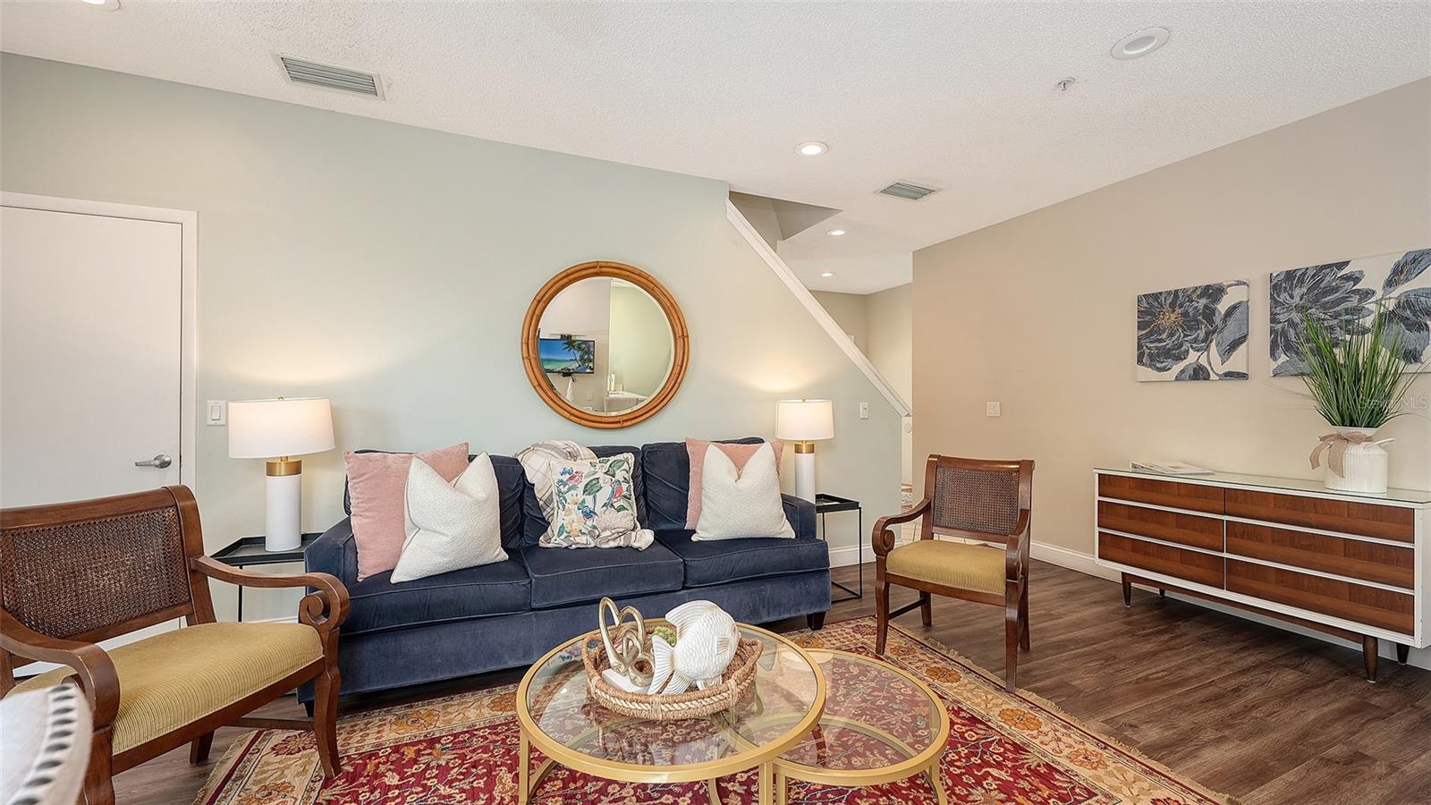 SARASOTA BEACH - Residential Income