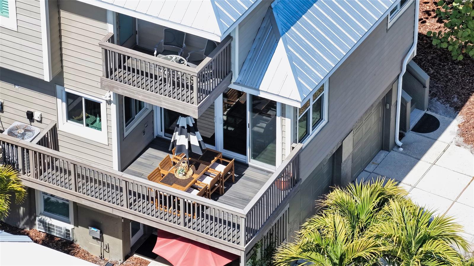 SARASOTA BEACH - Residential Income