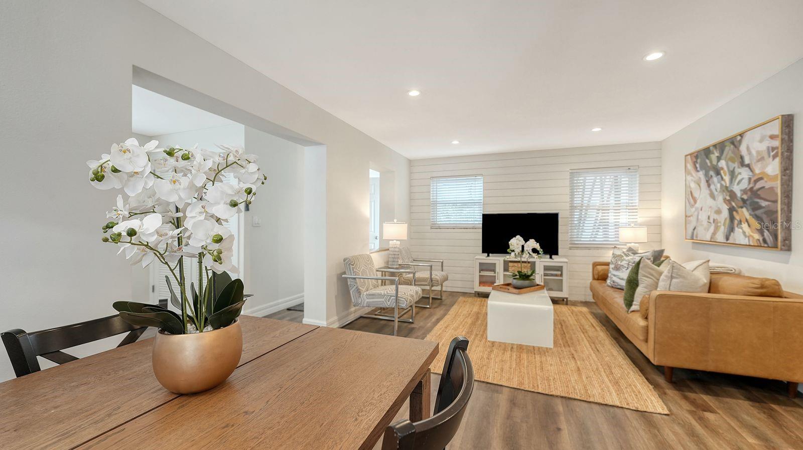 SARASOTA BEACH - Residential Income