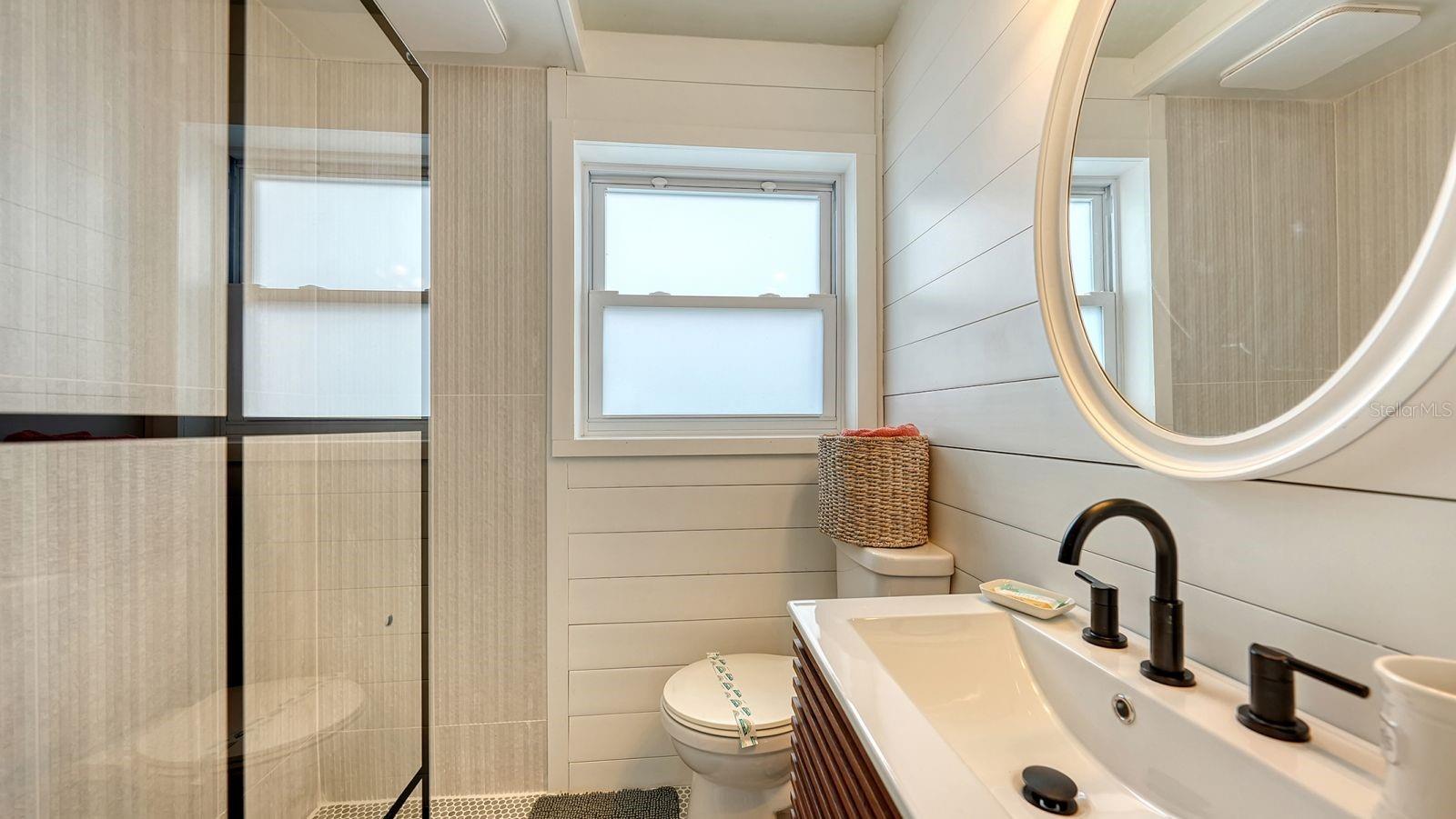 SARASOTA BEACH - Residential Income