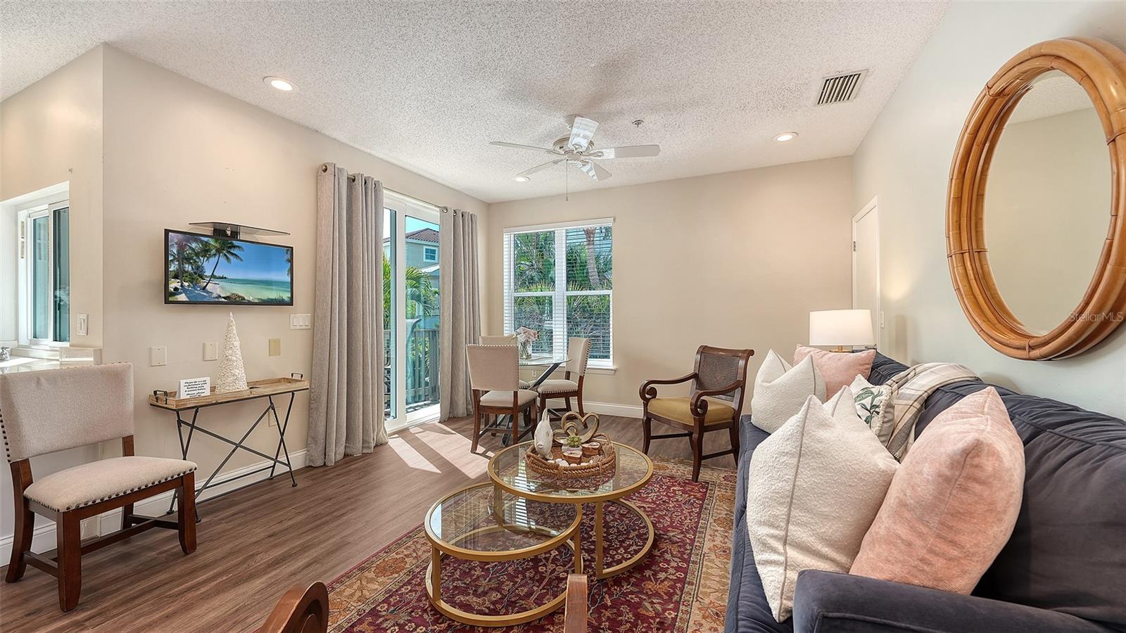 SARASOTA BEACH - Residential Income