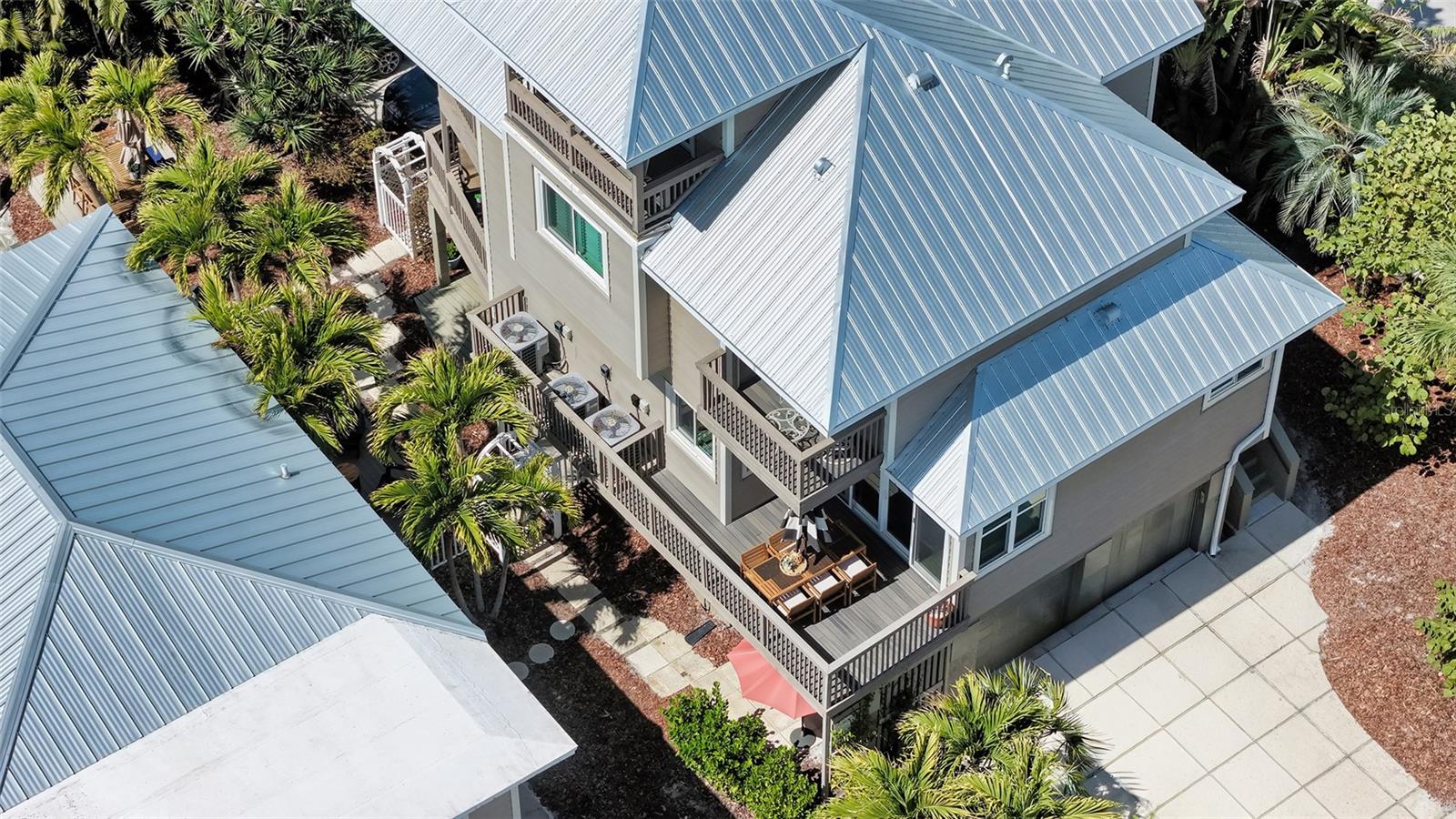 SARASOTA BEACH - Residential Income