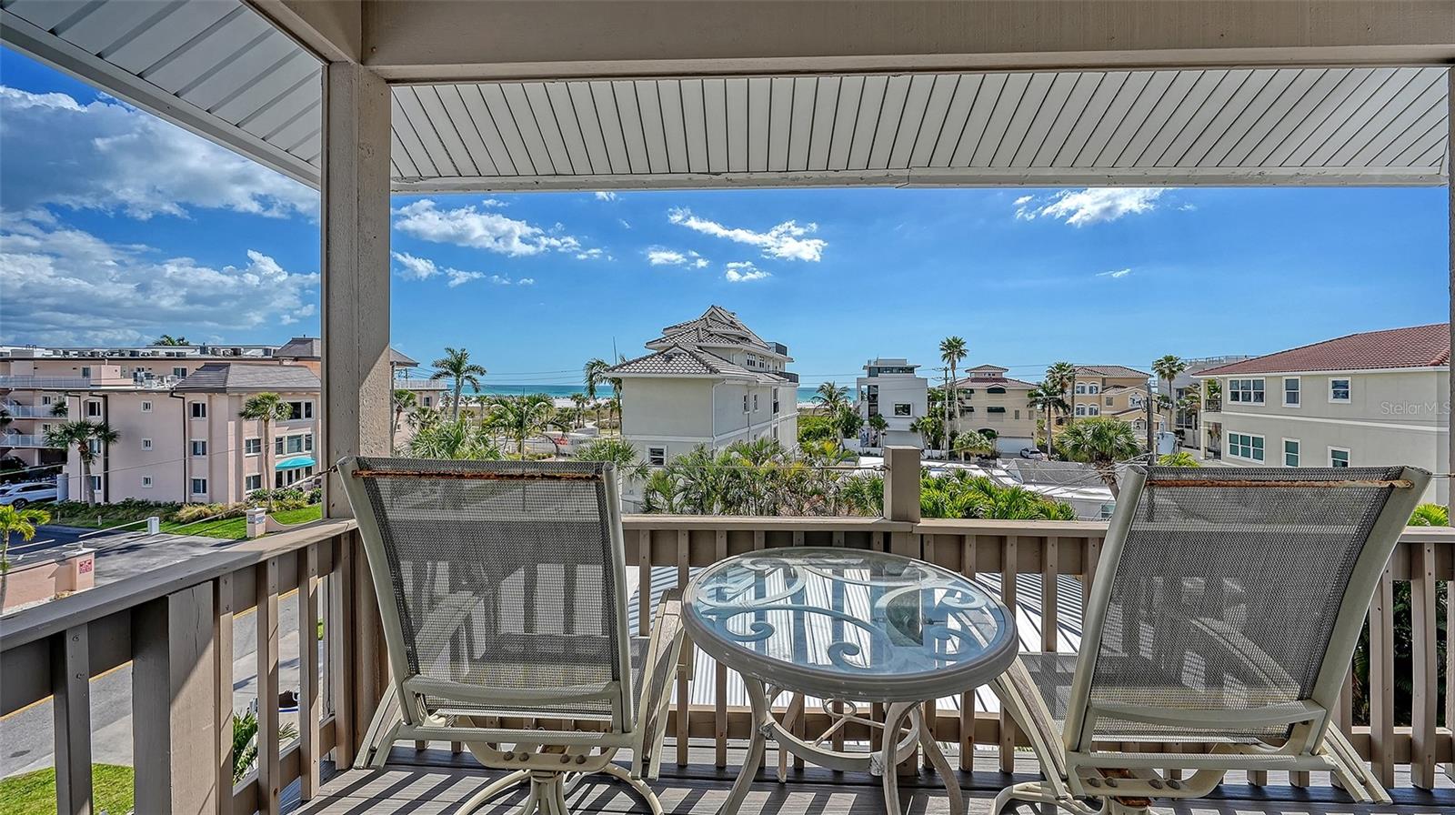 SARASOTA BEACH - Residential Income